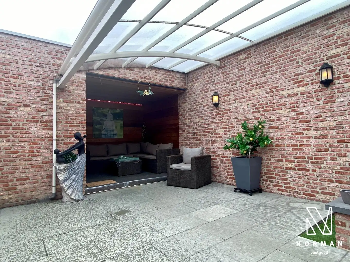 Instapklare woning met grote garage en uitweg in Harelbeke! foto 16
