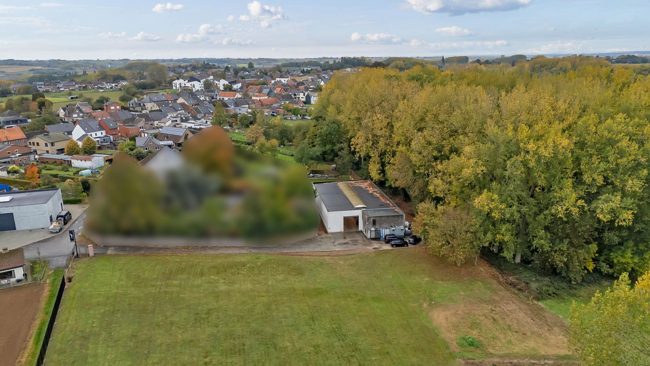 Loods (600m²)  met woonmogelijkheid op rustige locatie foto 4