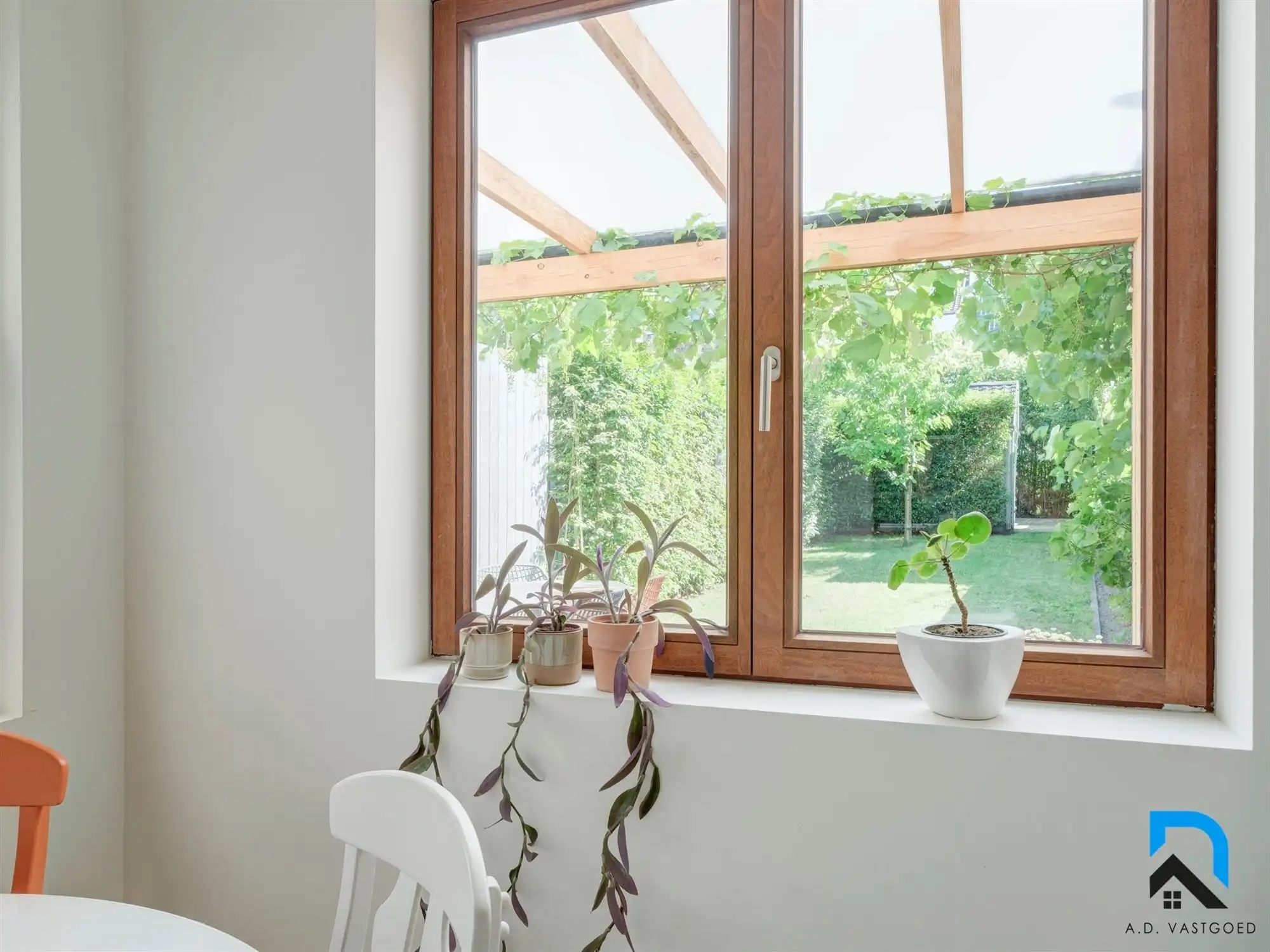 Gerenoveerde woning met tuin op toplocatie in Hasselt foto 12