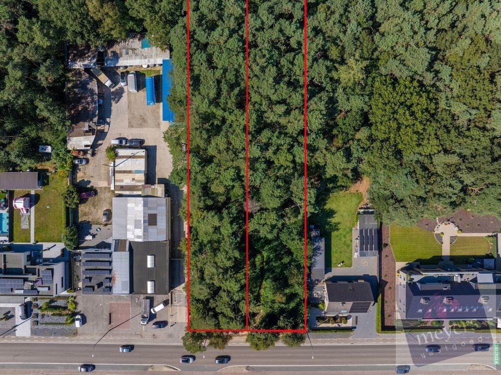 Exclusieve bouwgrond van 19a78ca op topligging in Houthalen-Helchteren foto {{pictureIndex}}