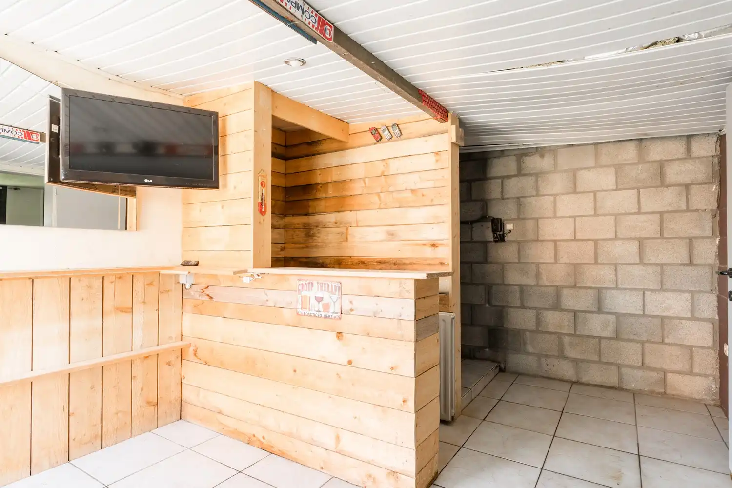 Leuke op te frissen woning 3 SLK woning in een doodlopende straat! foto 22