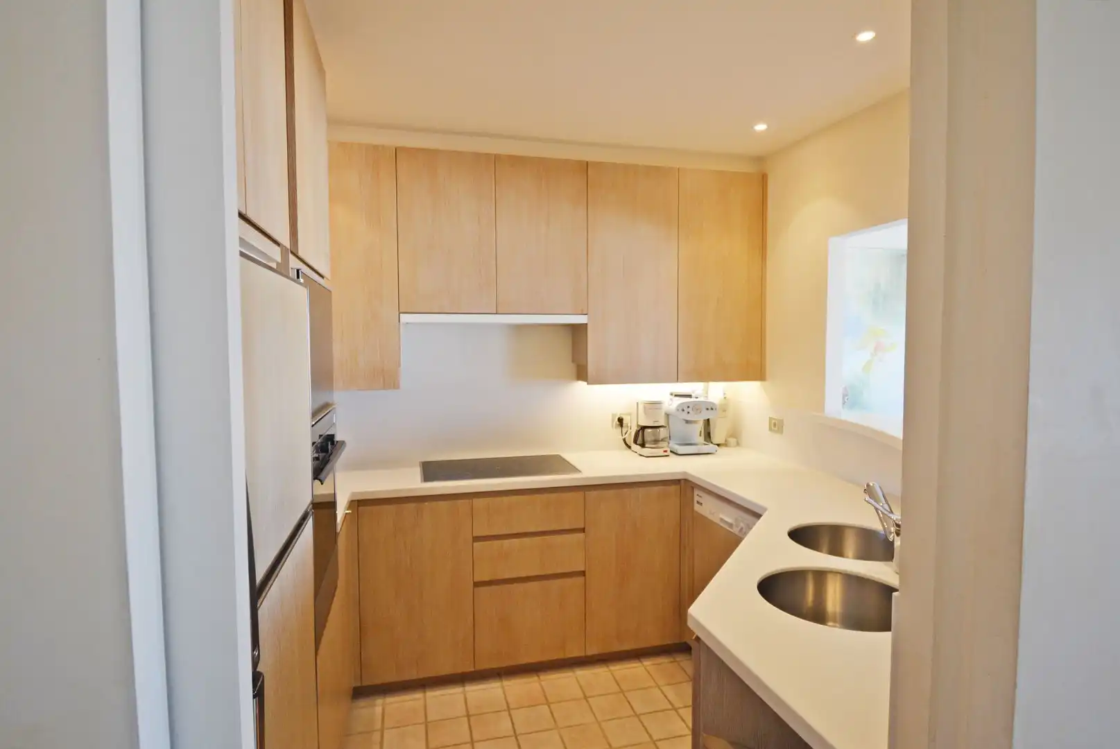 Appartement op de zeedijk met inpandig terras en mooi zeezicht foto 4