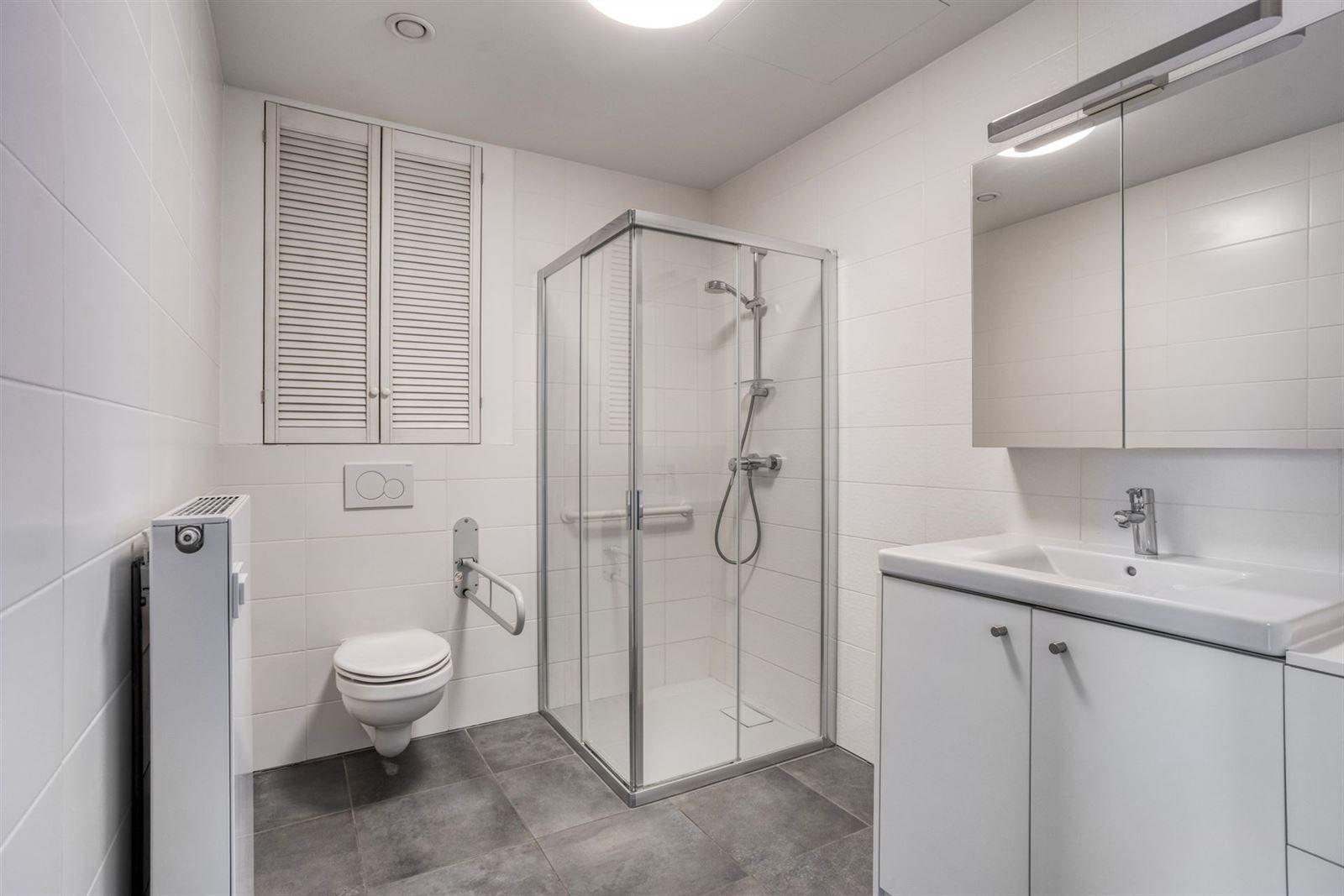 Moderne en ruime assistentie appartement (2 slaapkamers) te Halle foto 12