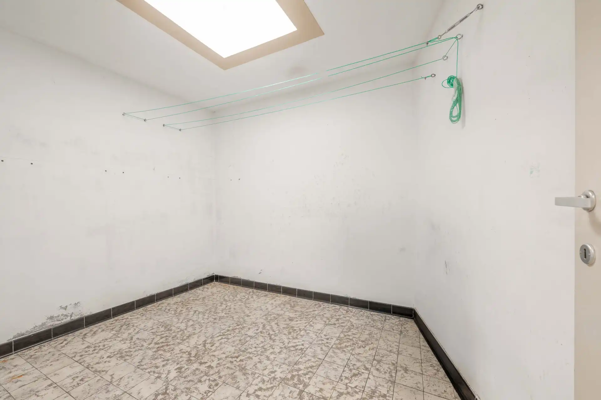 Gezellige woning met drie ruime slaapkamers en veel bergruimte te koop in Wakken foto 14