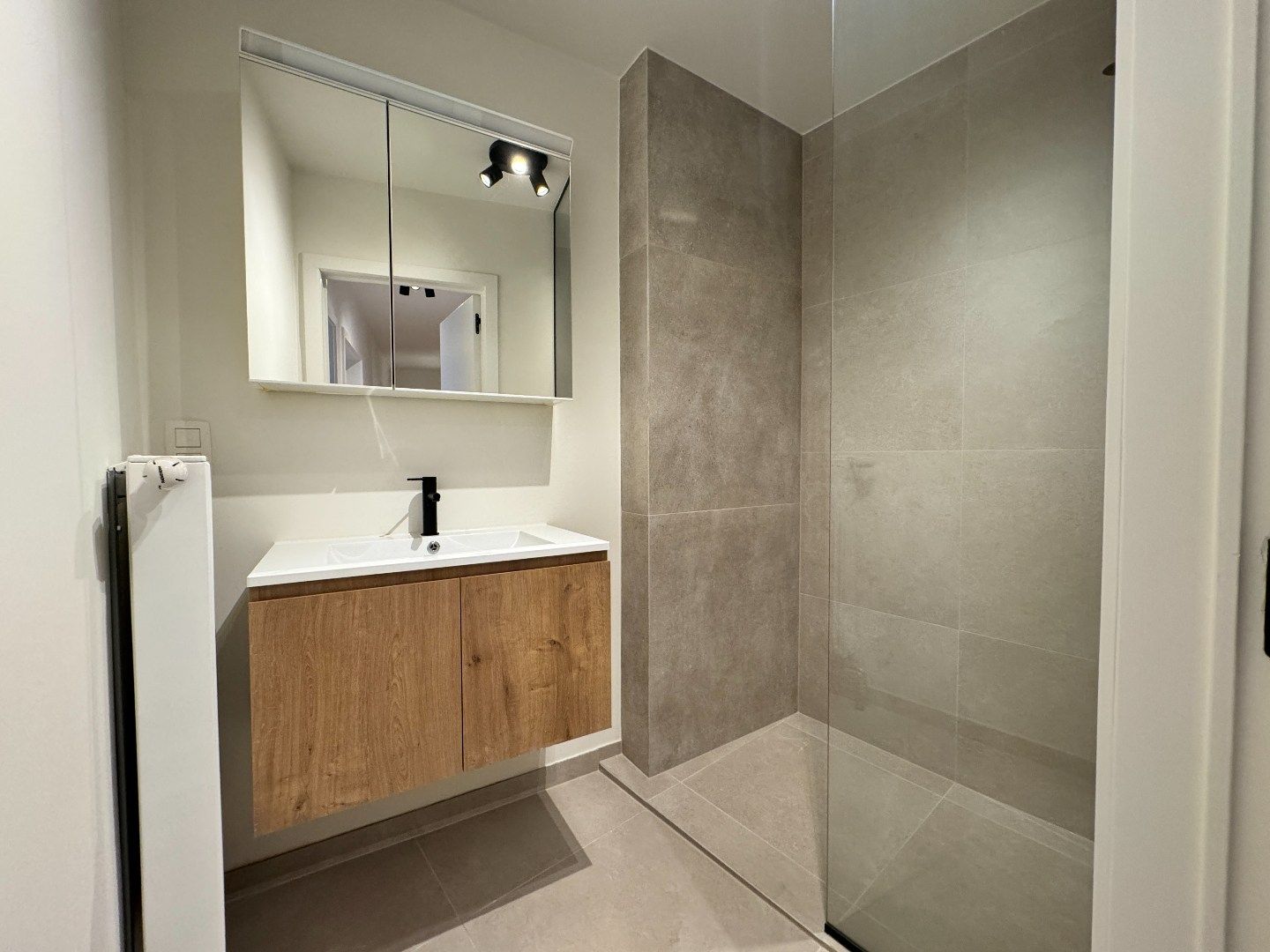 Volledig vernieuwd appartement op de eerste verdieping nabij het begijnhof met zuidgericht terras foto 8