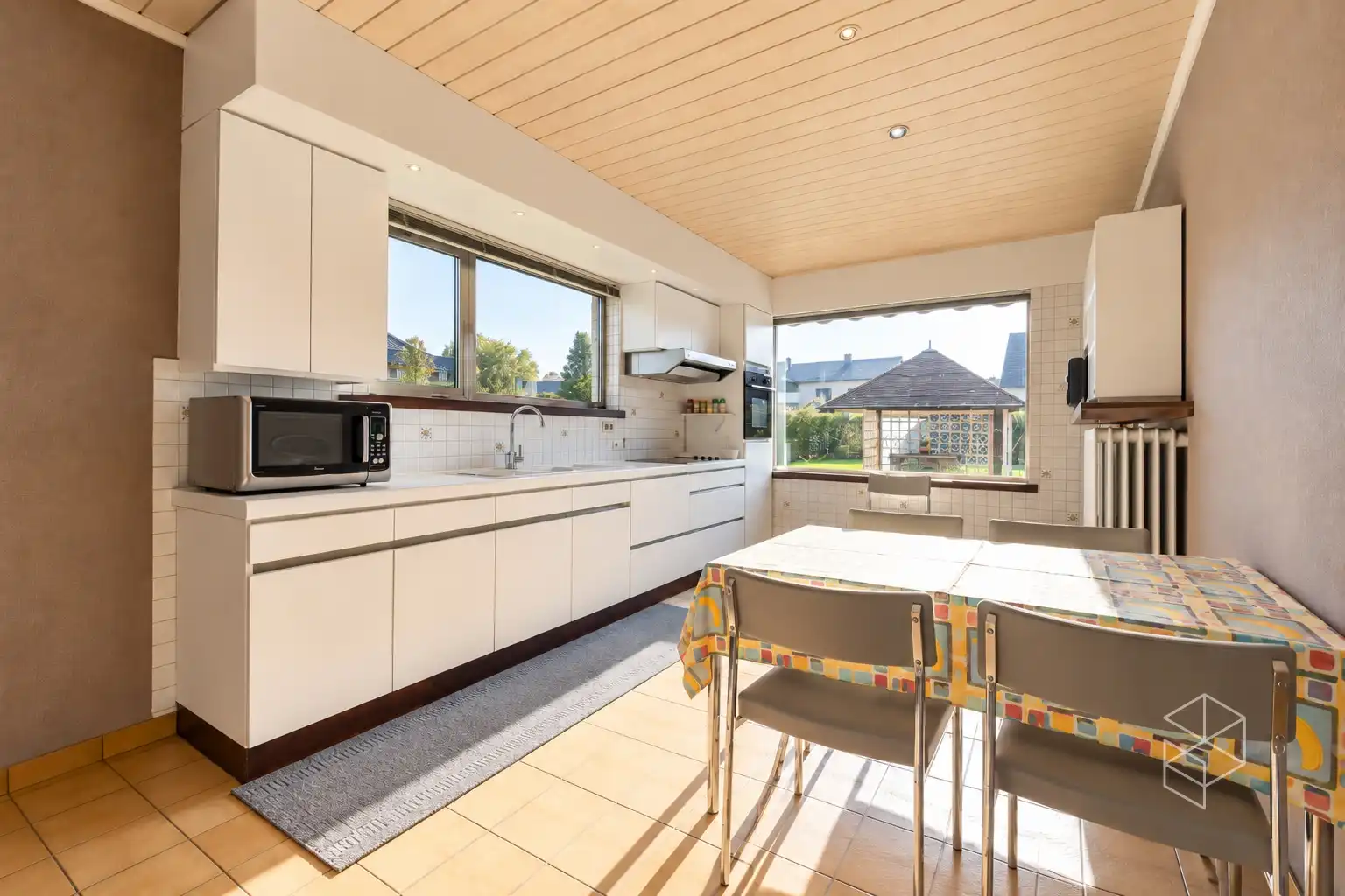 Rustig gelegen gelijkvloerse woning met royale woonoppervlakte foto 5