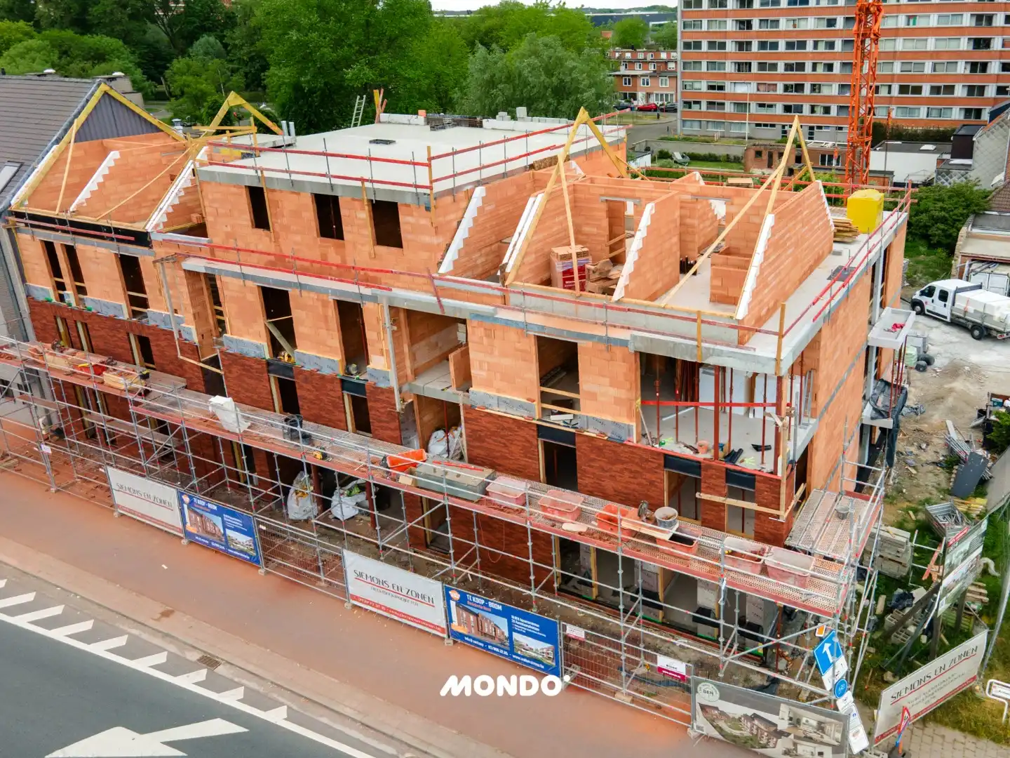 Penthouse met 2 slaapkamers en enorm terras te Boom. foto 8