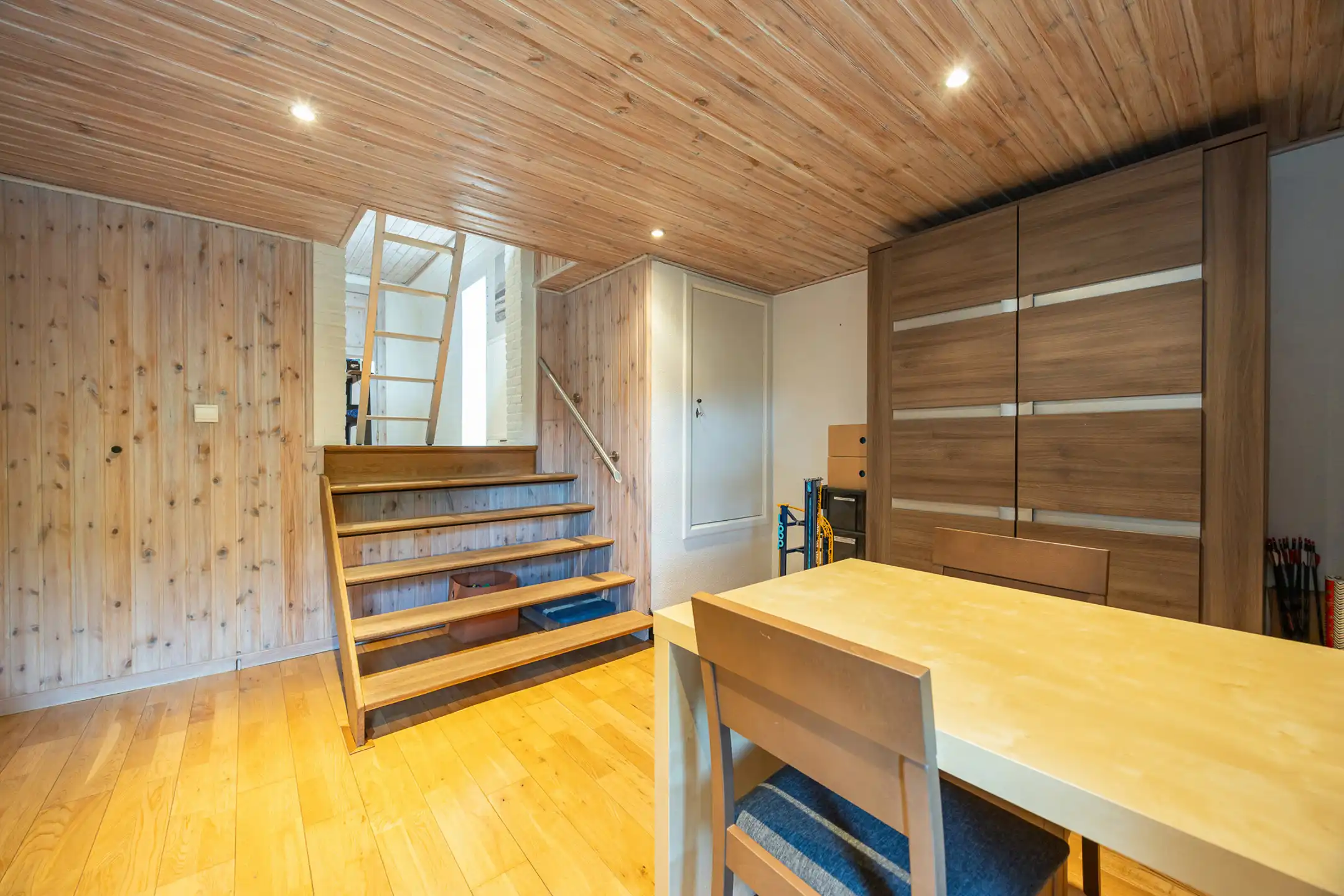 Instapklare 4slpk-woning op rustige locatie te Vosselaar. foto 17