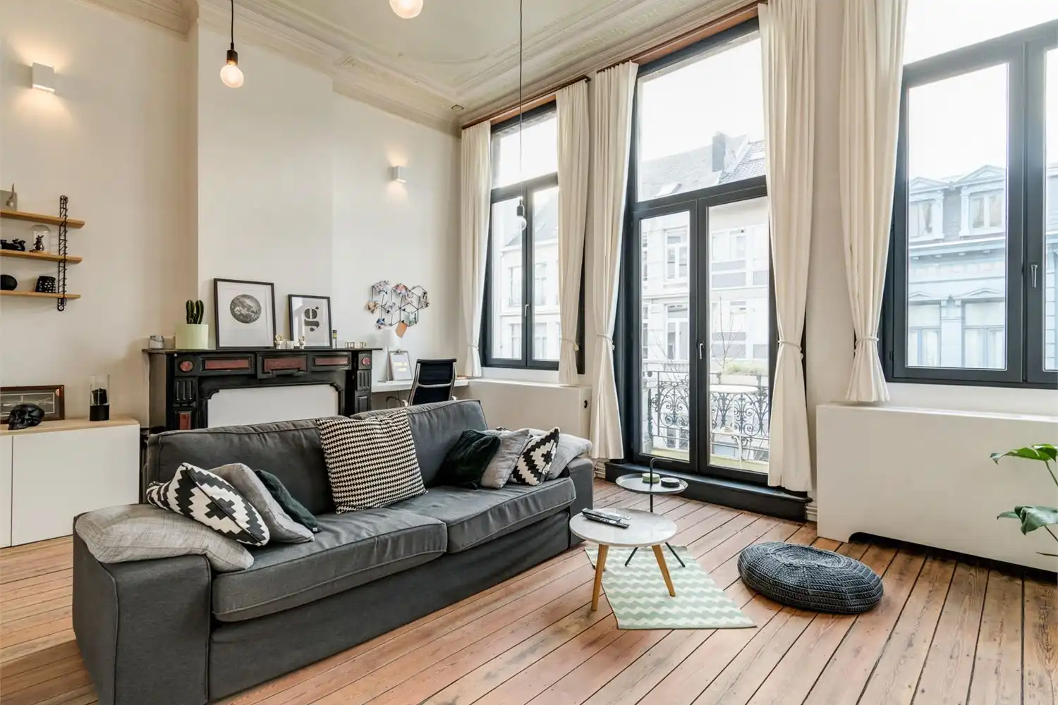 LICHTRIJK EN KARAKTERVOL APPARTEMENT MET ZONNEBALKON OP TOPLOCATIE AAN DE MARNIXPLAATS OP 'TZUID foto 24