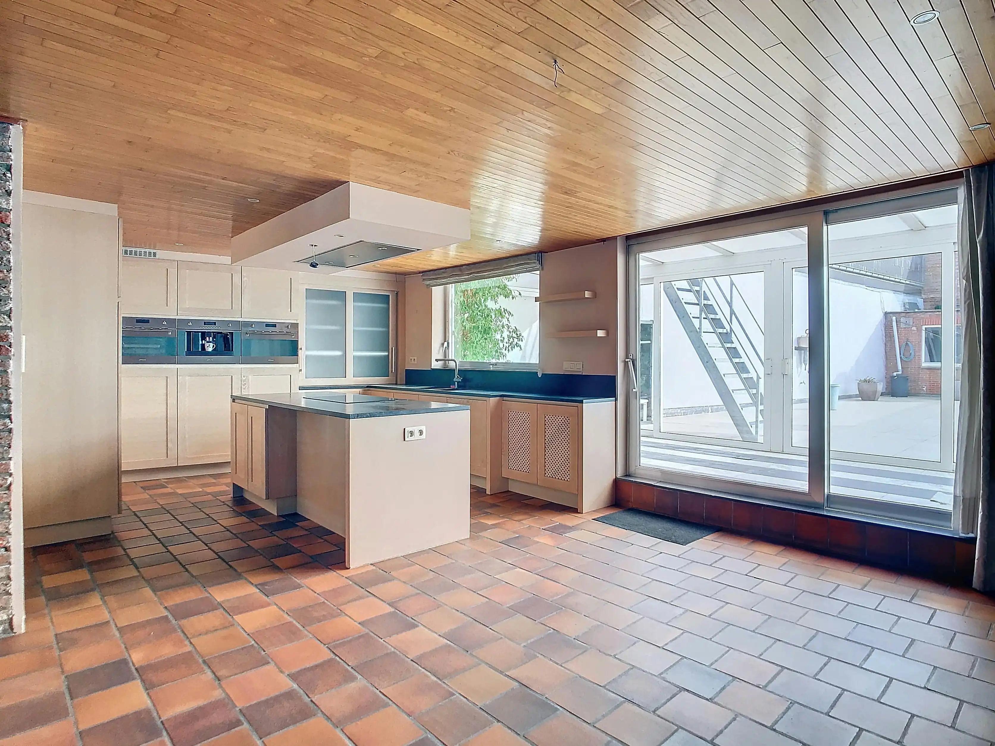 Ruim duplexappartement met handelsruimte centrum Zwijndrecht foto 7