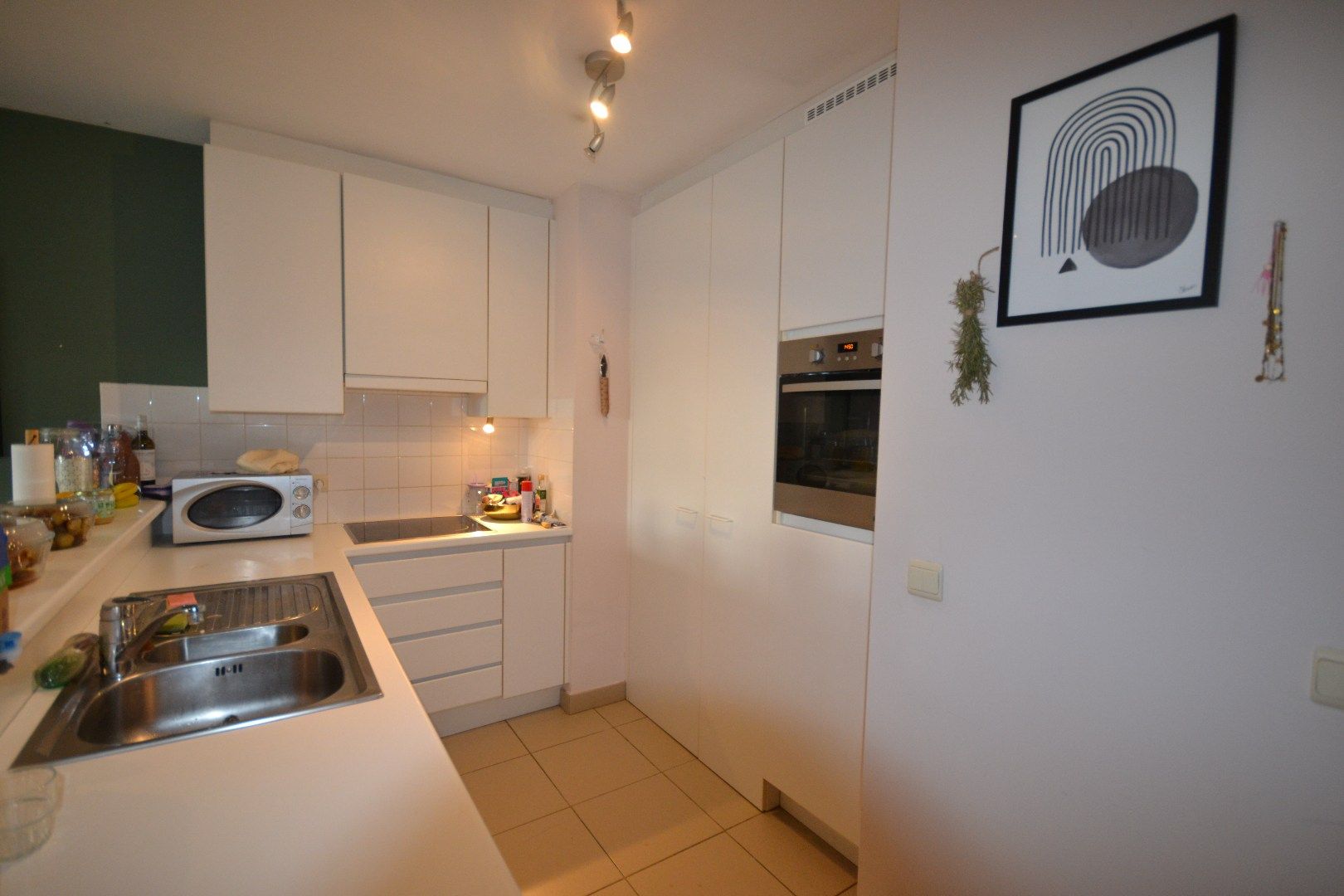 Zonnig appartement  met 2 slaapkamers. foto 4