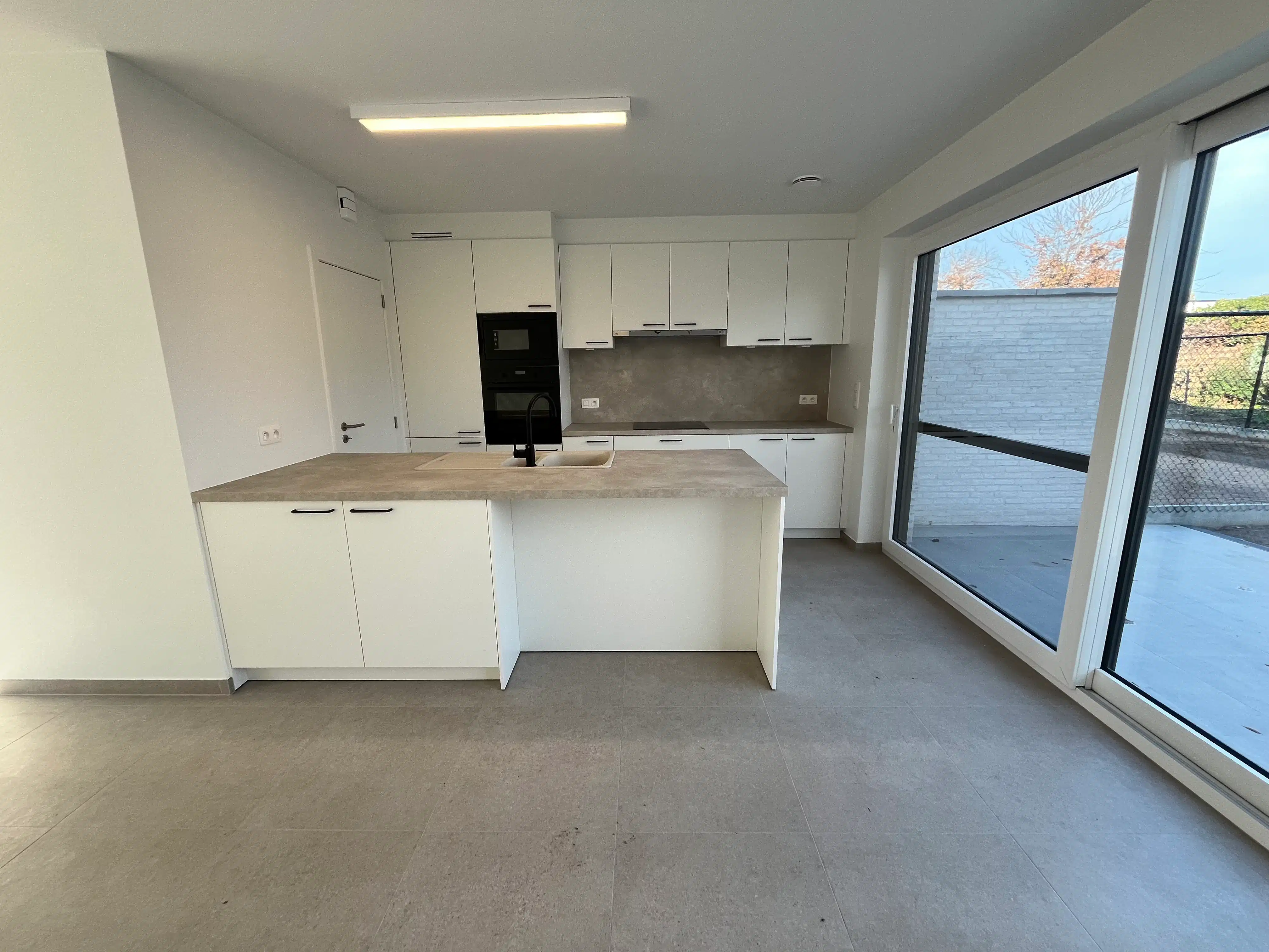 Moderne nieuwbouwwoning voorzien van 3 slaapkamers en carport foto 6