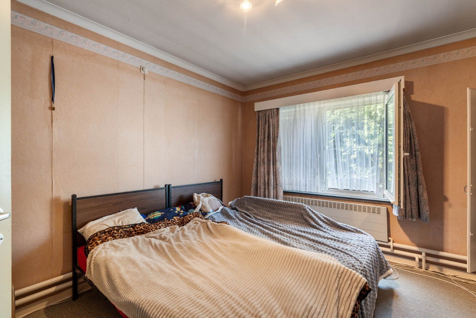Comfortabele, halfvrijstaande woning op perceel van 7a19ca, rustige ligging! foto 14