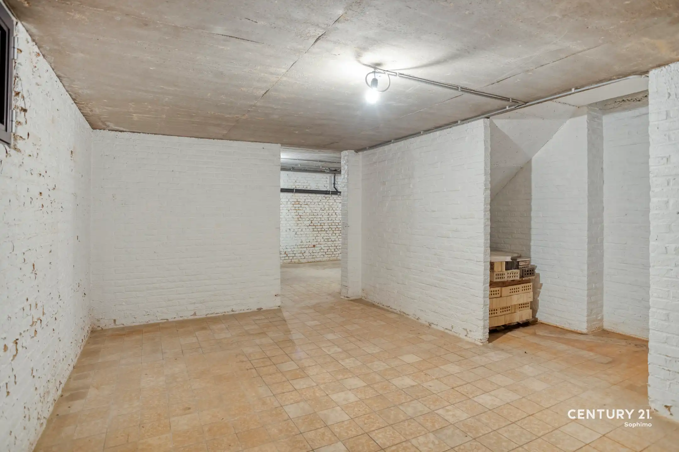 Vrijstaande woning met overdekt zwembad op 46a37 foto 27