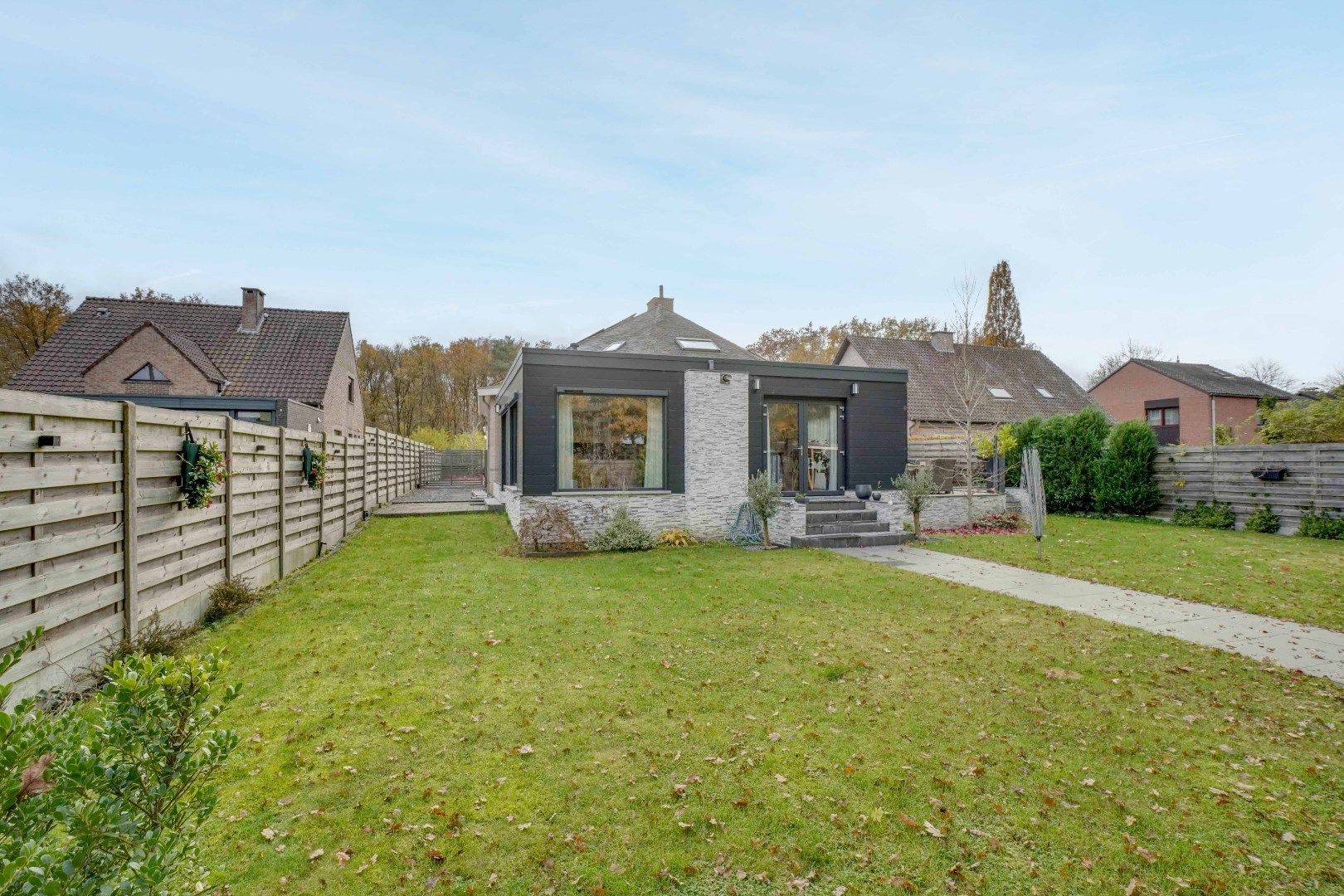 UITZONDERLIJKE VILLA MET EEN BEWOONBARE OPP. VAN 530 M2 TE MAASMECHELEN !  foto 32