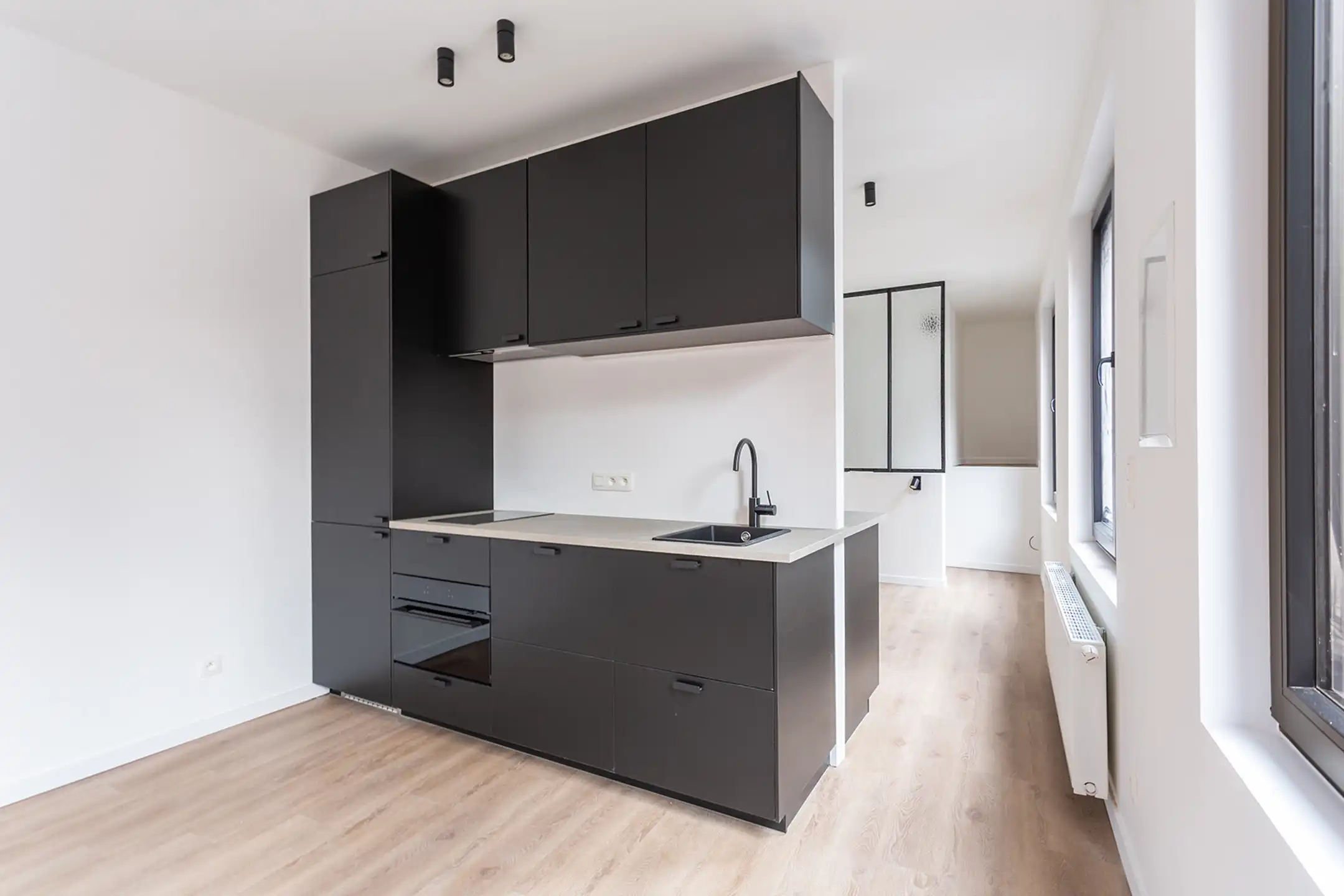Gerenoveerde opbrengsteigendom met 4 vergunde studio's foto 23