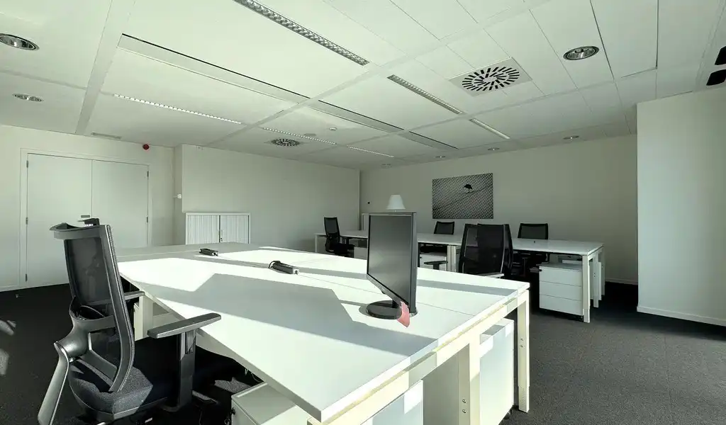 Full service kantoor in business center The Crescent in Mechelen foto 8