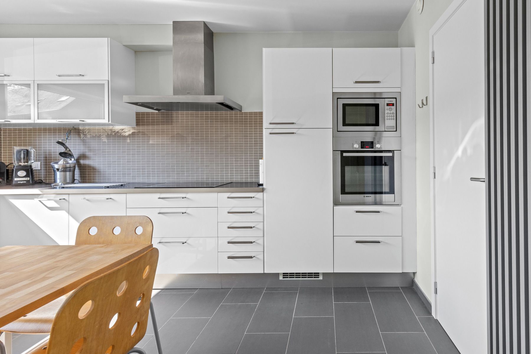 Instapklare gezinswoning met tuin en 4 slpks foto 9