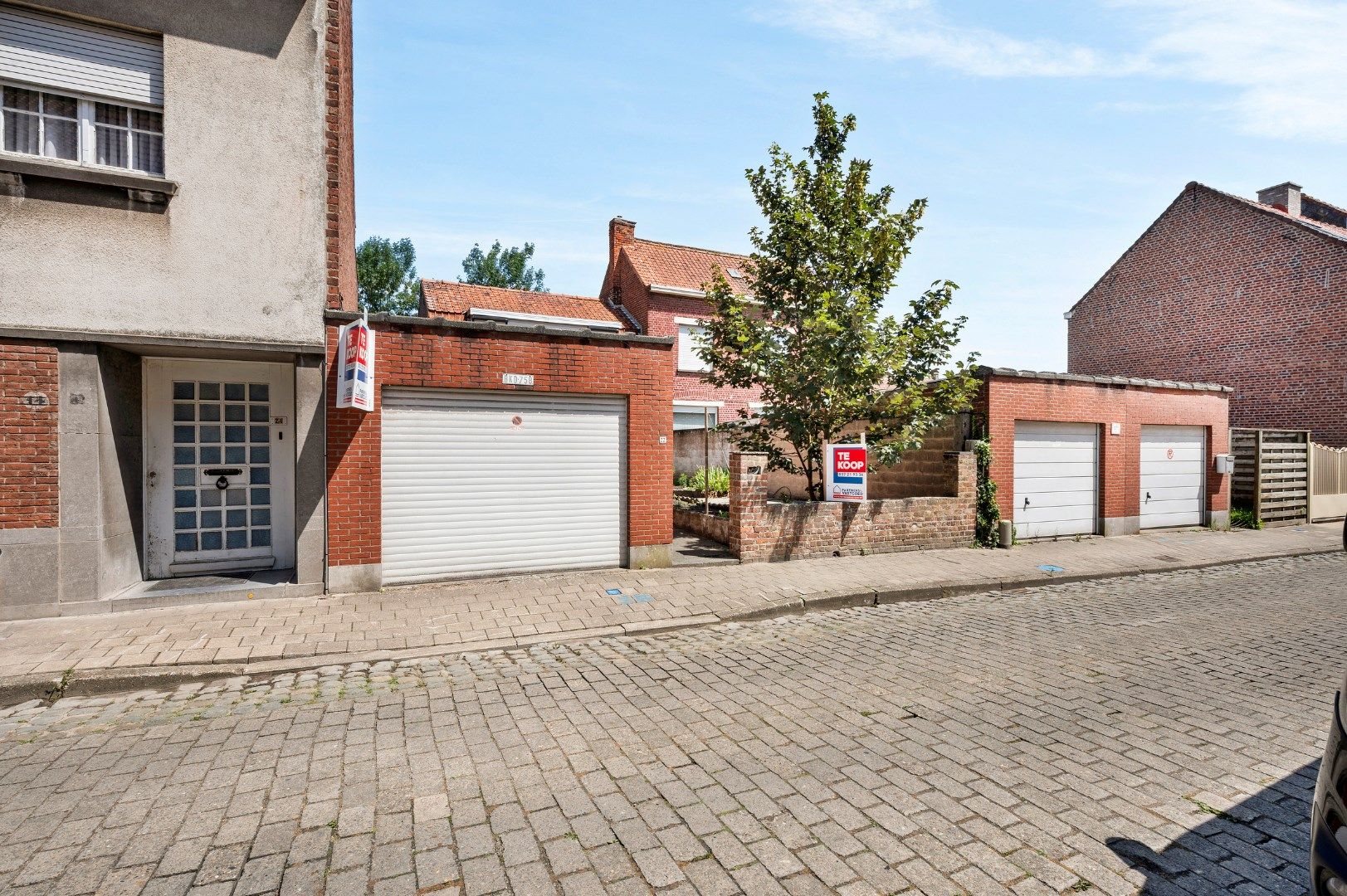 TE RENOVEREN WONING MET 2 SLPKS, GARAGE EN TAL VAN MOGELIJKHEDEN  foto 5