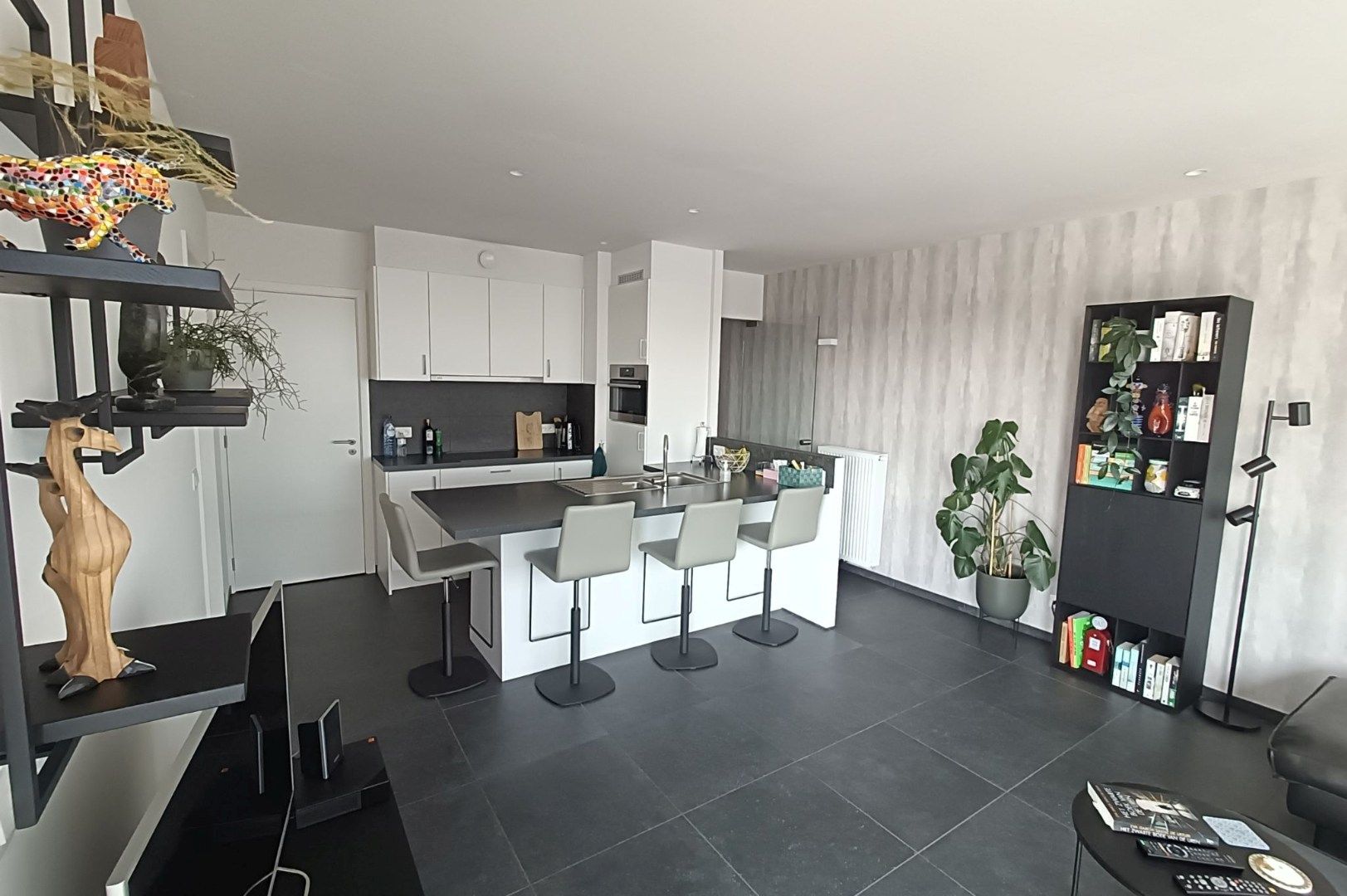 Gezellig appartement met 1 slaapkamer te Sint-Pieters foto 4