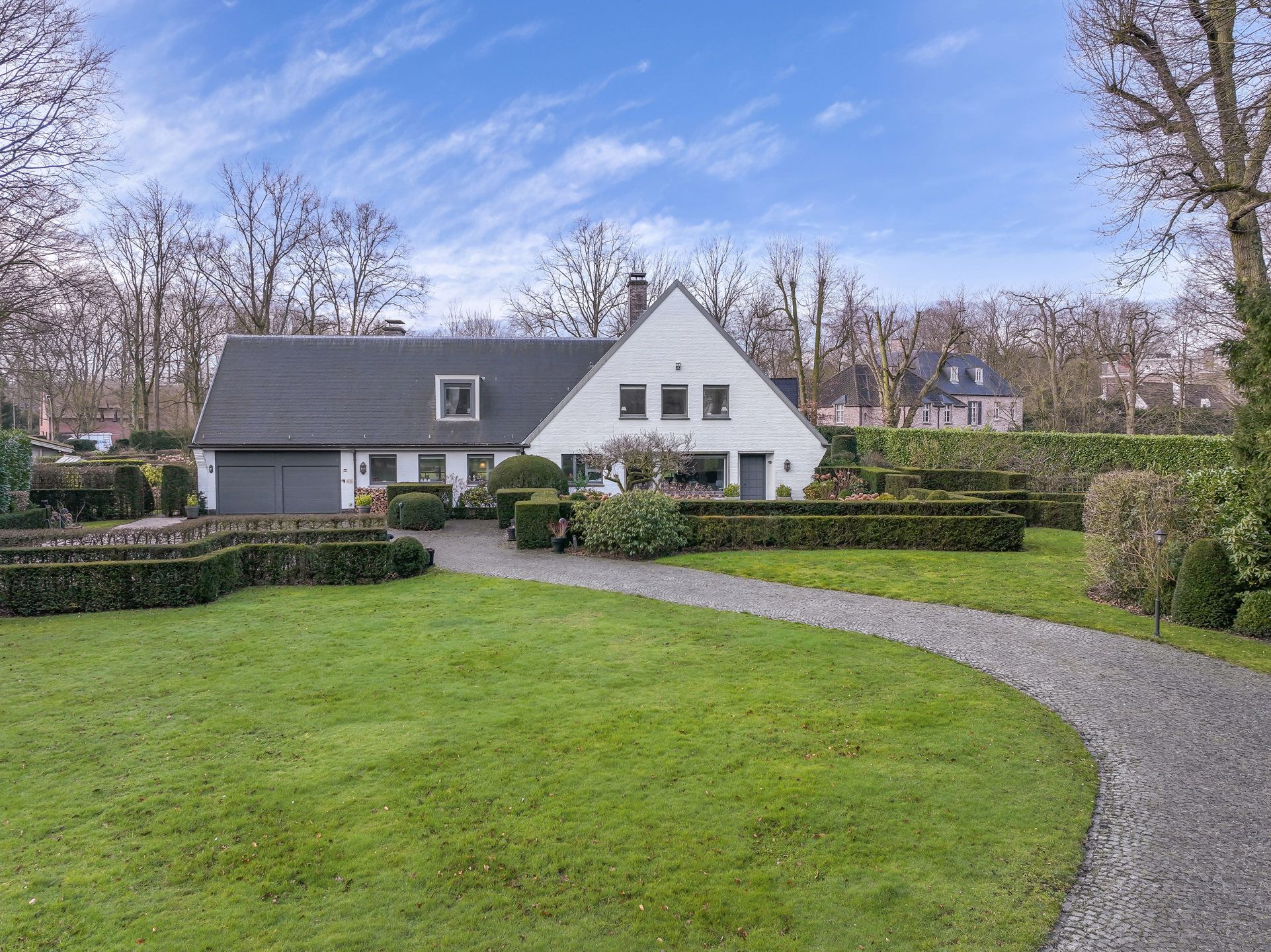 Op te frissen ruime villa op prachtig perceel op topligging! foto 5