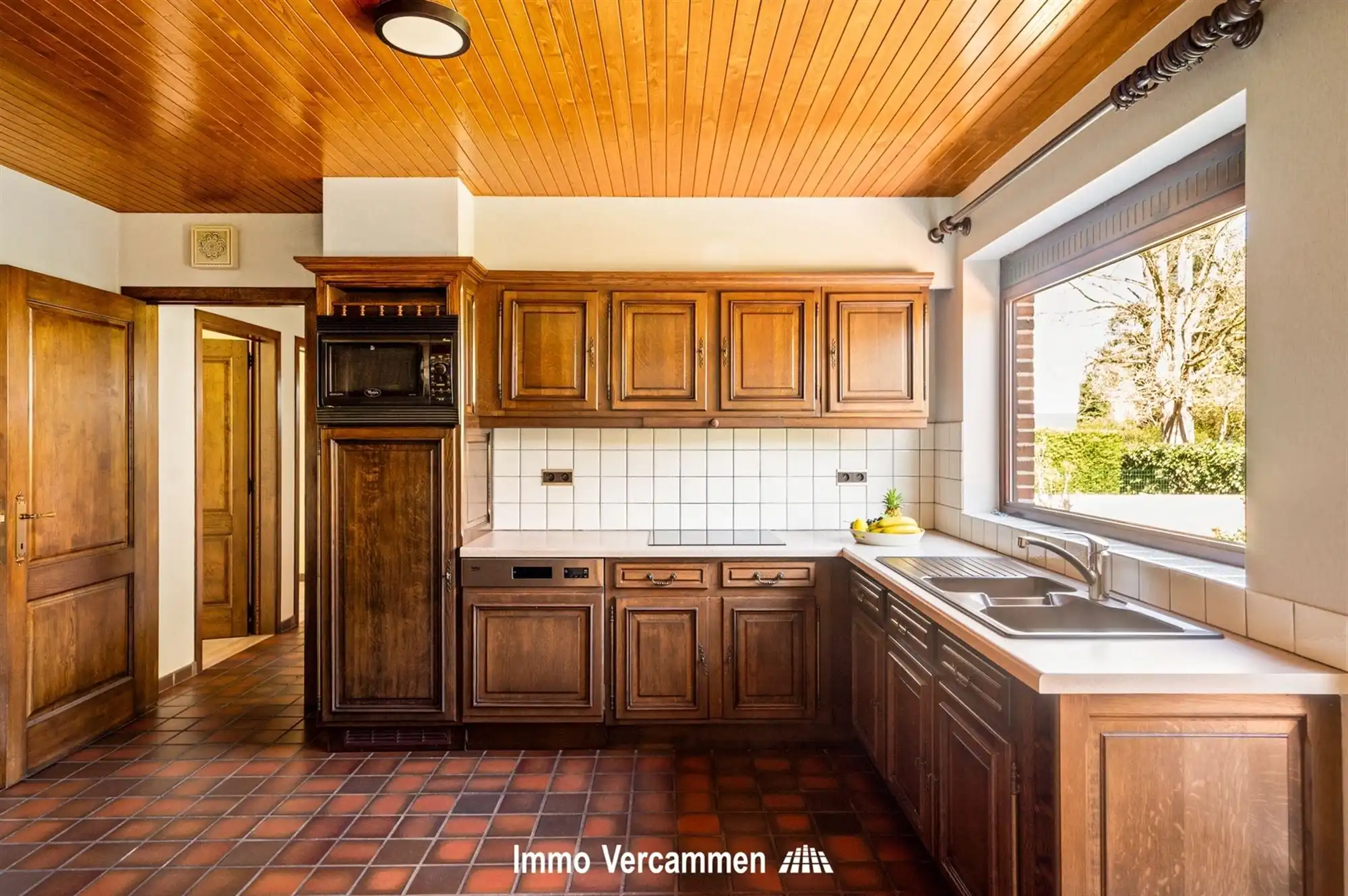 Goed onderhouden gelijkvloerse woning, gelegen op een residentiële en groene locatie te Bonheiden foto 4