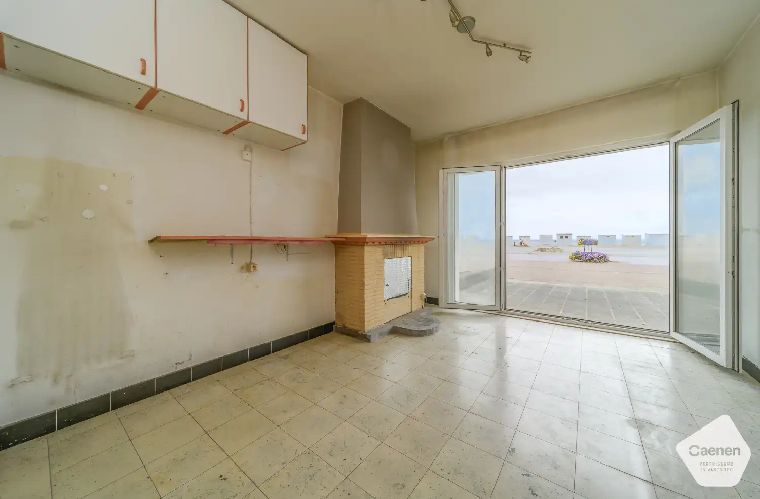 Gelijkvloers 2-slaapkamerappartement met frontaal zeezicht op de Zeedijk van Koksijde foto 3