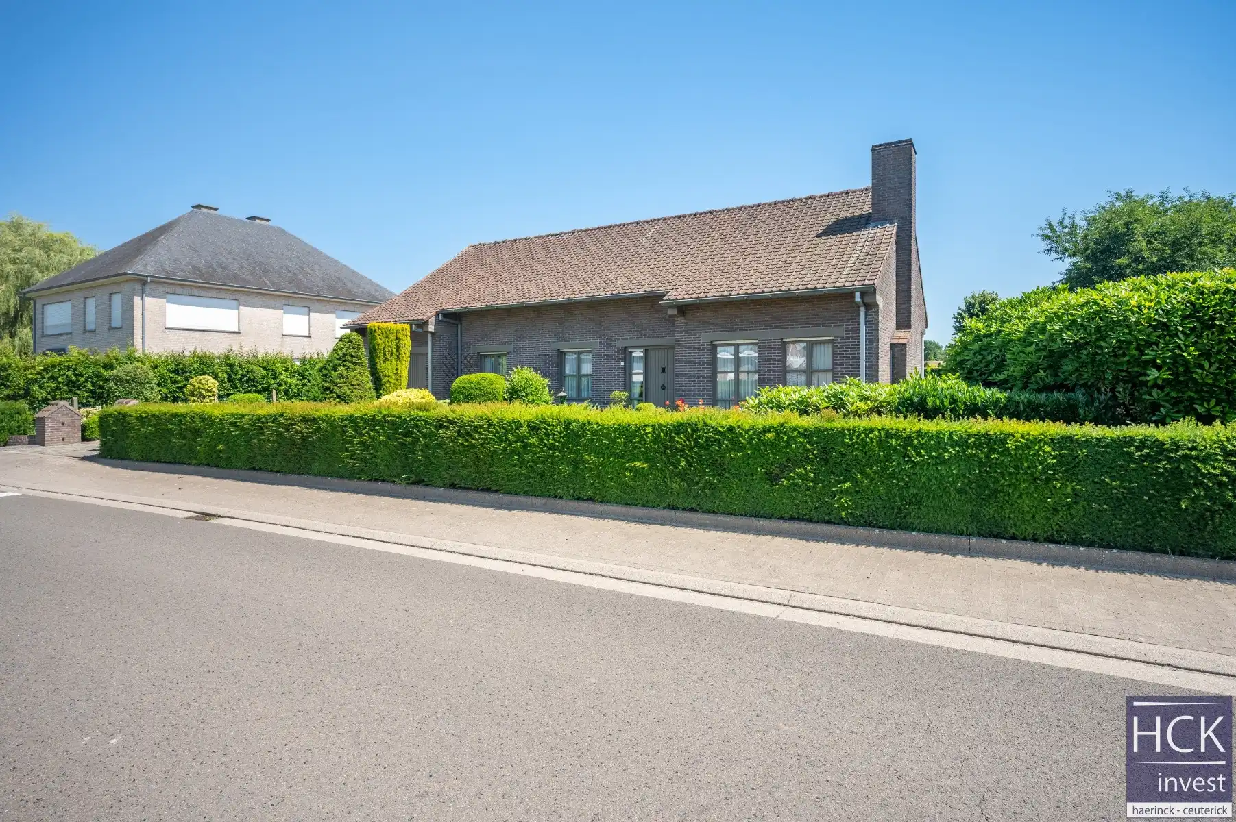 Hoofdfoto van de publicatie: KRUISHOUTEM - Alleenstaande verzorgde woning mét magazijn van 84m² !