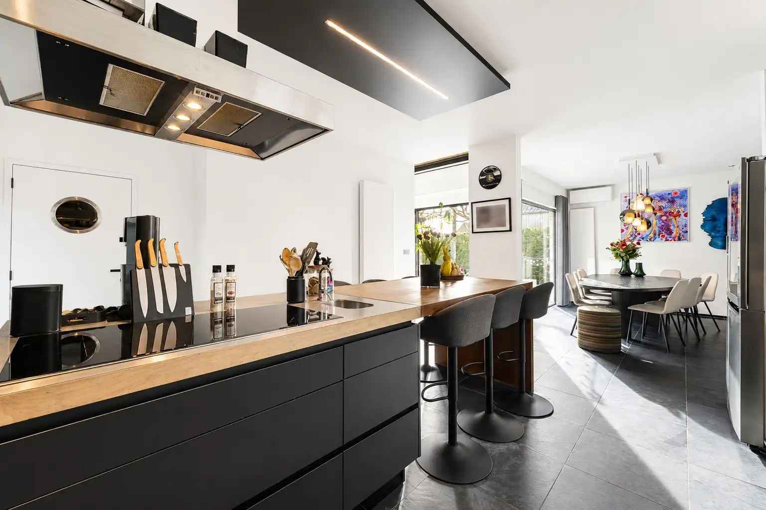 Villa met luxueus poolhouse, verwarmd zwembad en absolute topligging in Zonhoven foto 5