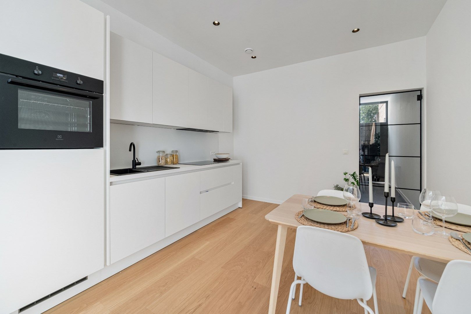 Instapklare woning – volledig gerenoveerd in 2025 foto 3