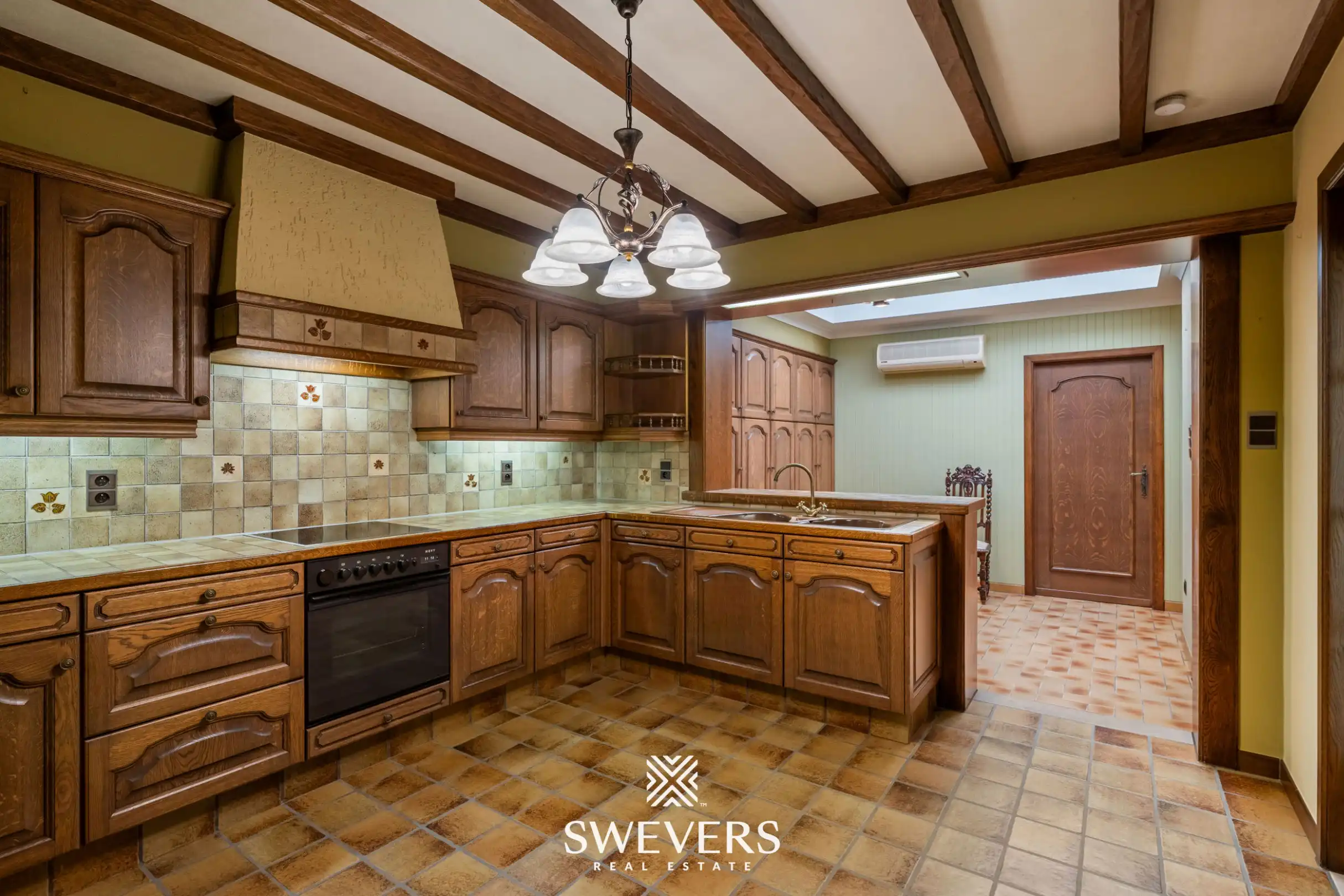 Ruime en lichtrijke gezinswoning in het mooie Alken op 7a 81 ca. foto 6