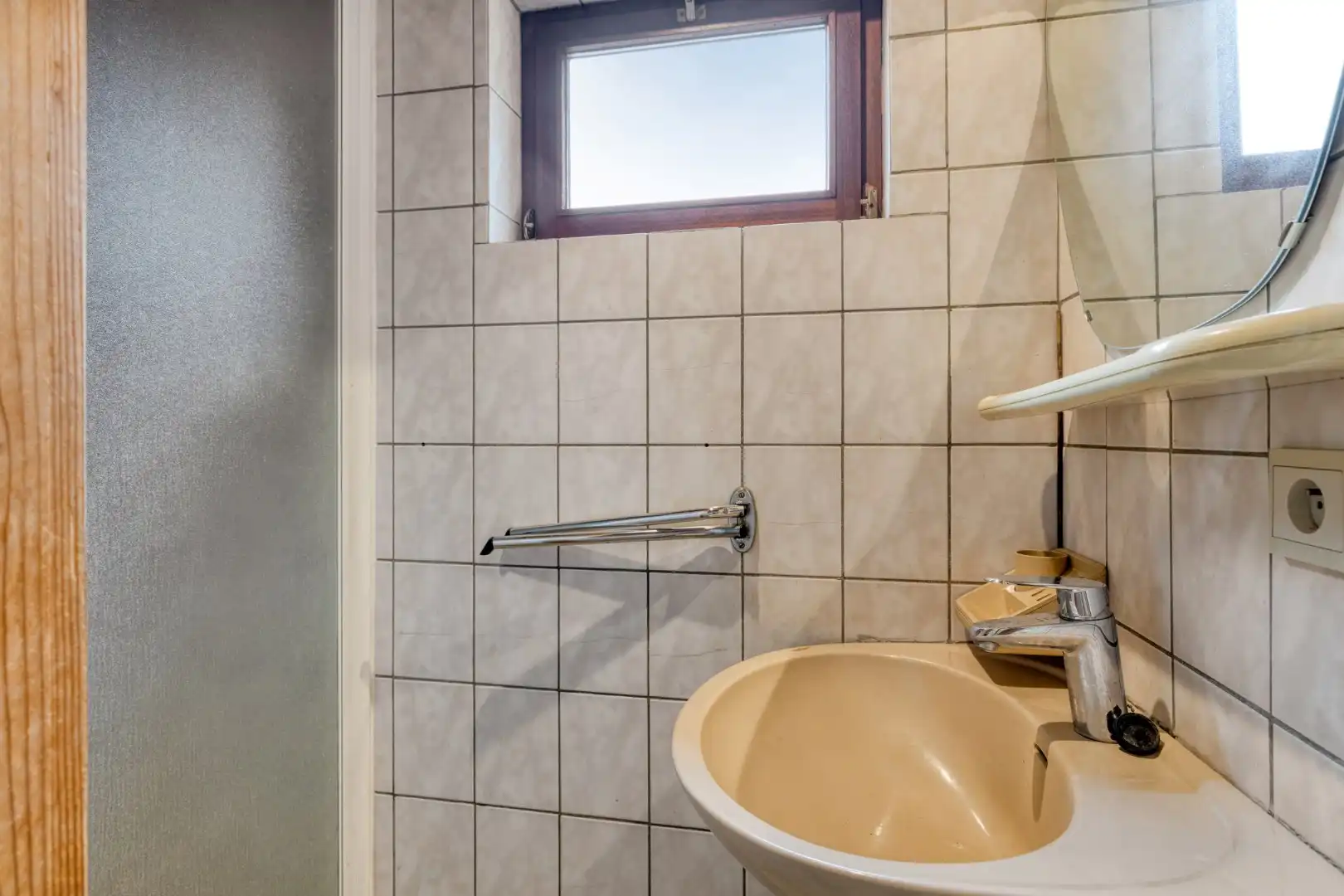 Te renoveren halfopen woning met 3/4 slpks op 542 m² (zuidgericht) te St.-Jozef-Olen ! foto 14