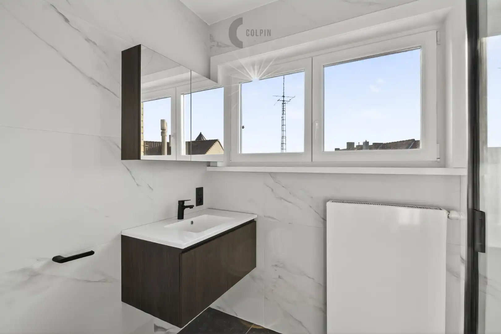 Luxueus gerenoveerd & ruim appartement (107 m2) foto 10