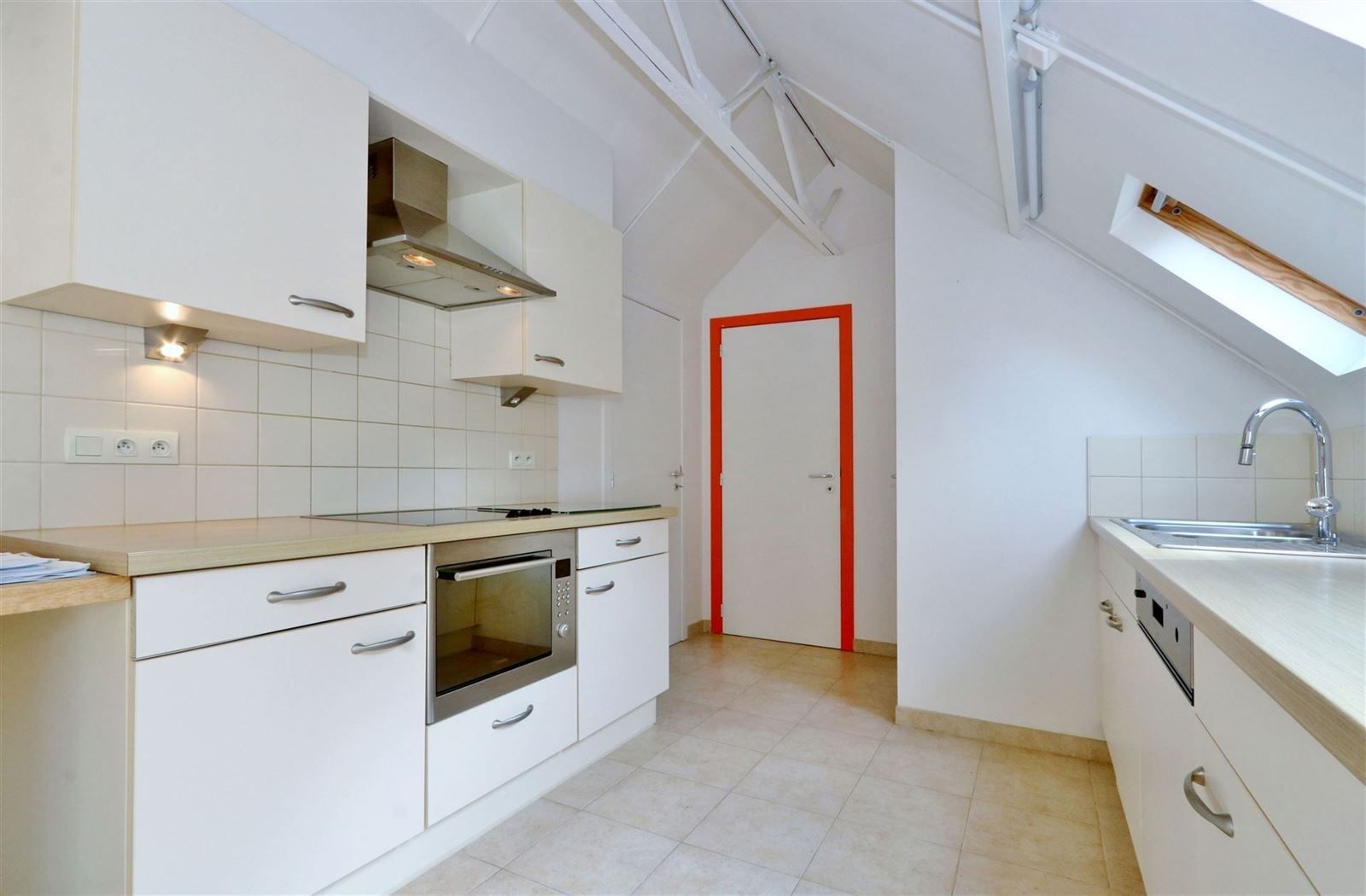 Appartement met 2 slaapkamers + garagebox te Buizingen  foto 7