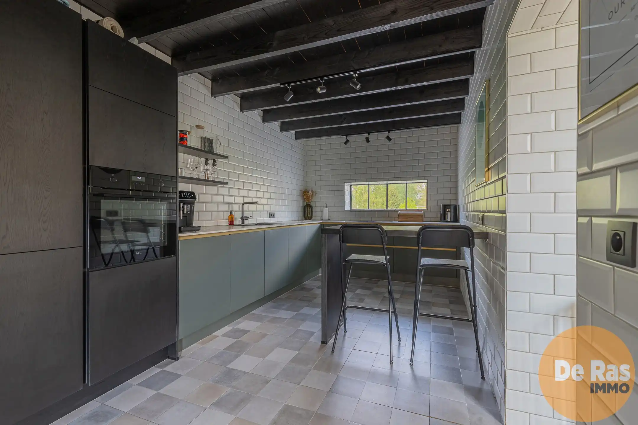 BURST-Mooi gerenoveerde hoeve op rustige locatie met carport foto 10