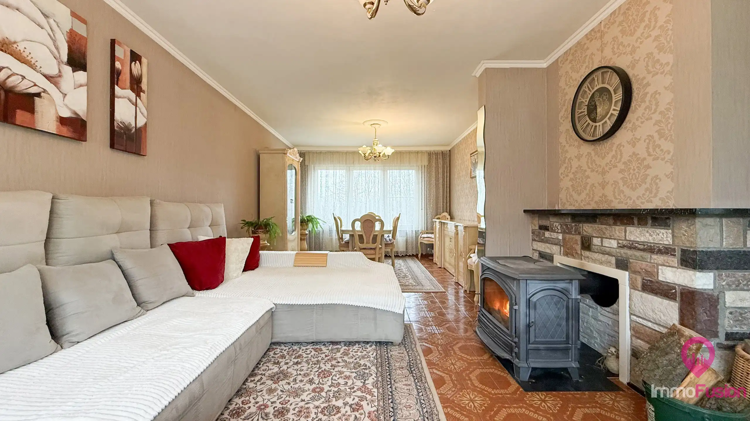 Instapklare woning met grote tuin dichtbij autostrade! foto 3