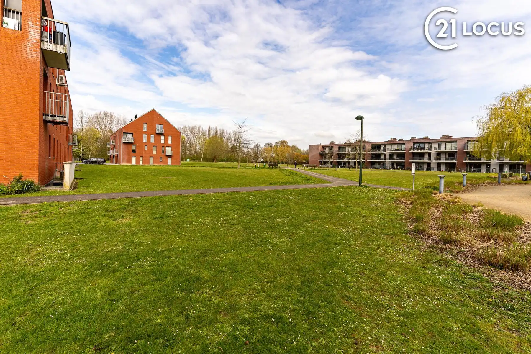 Instapklaar appartement te huur in hartje Bazel foto 4