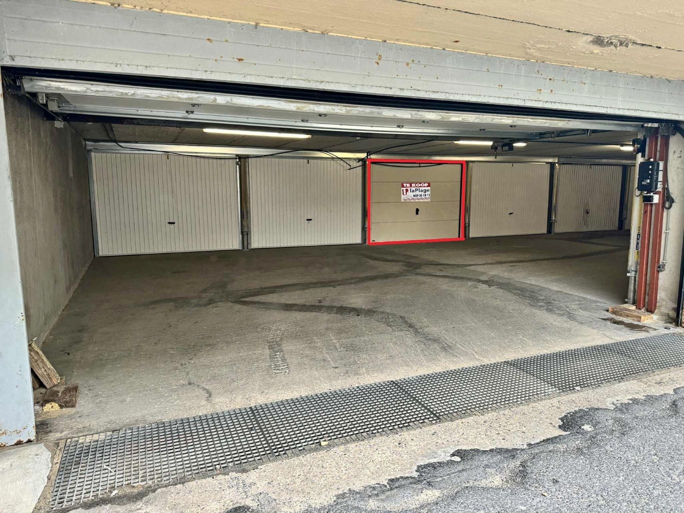 GARAGE TE HUUR  OP DE ZEEDIJK TE WESTENDE! foto 6