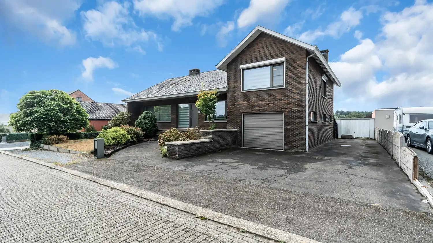 Hoofdfoto van de publicatie: Ruime gezinswoning met 4 slaapkamers en zolder met uitbreidingsmogelijkheden in Paal!
