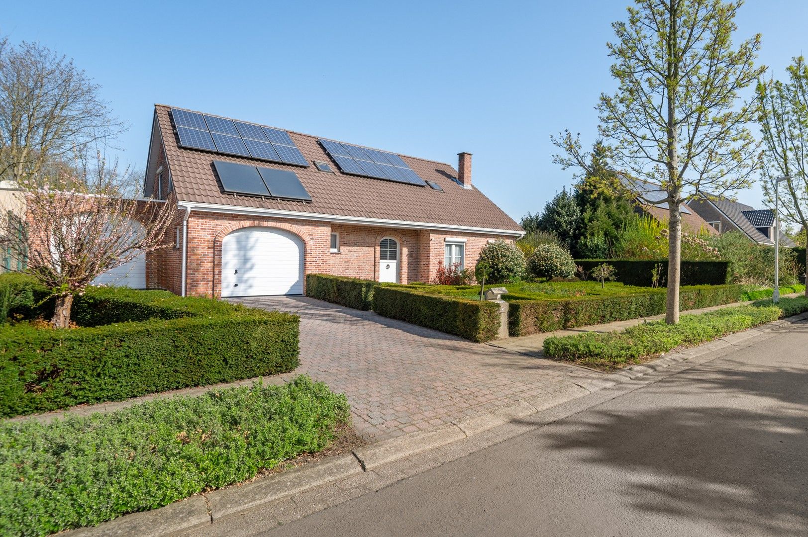 Aangename villa met heerlijke veranda in doodlopende straat foto 30