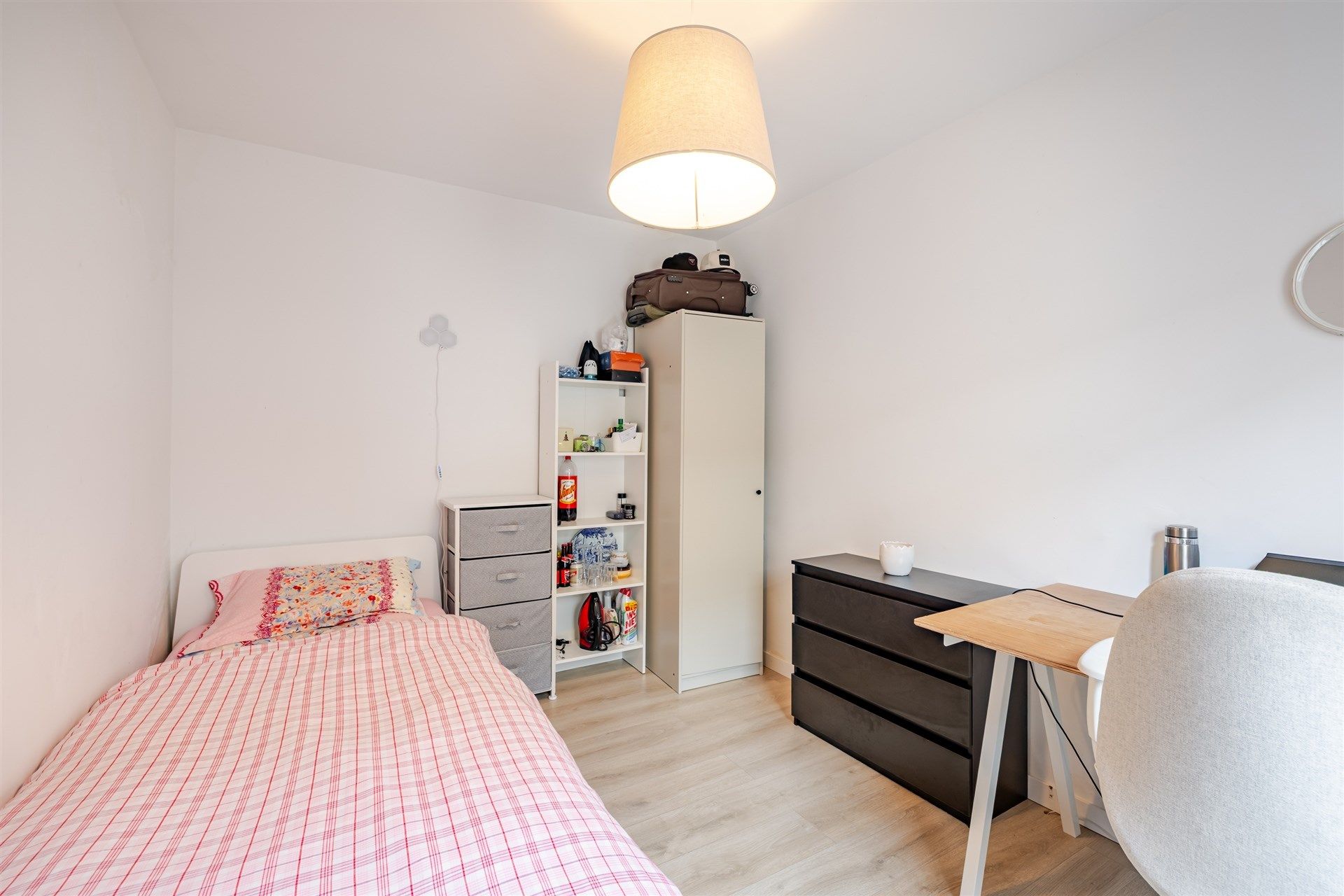 Instapklaar appartement (4 slaapkamers) in hartje Melle foto 19