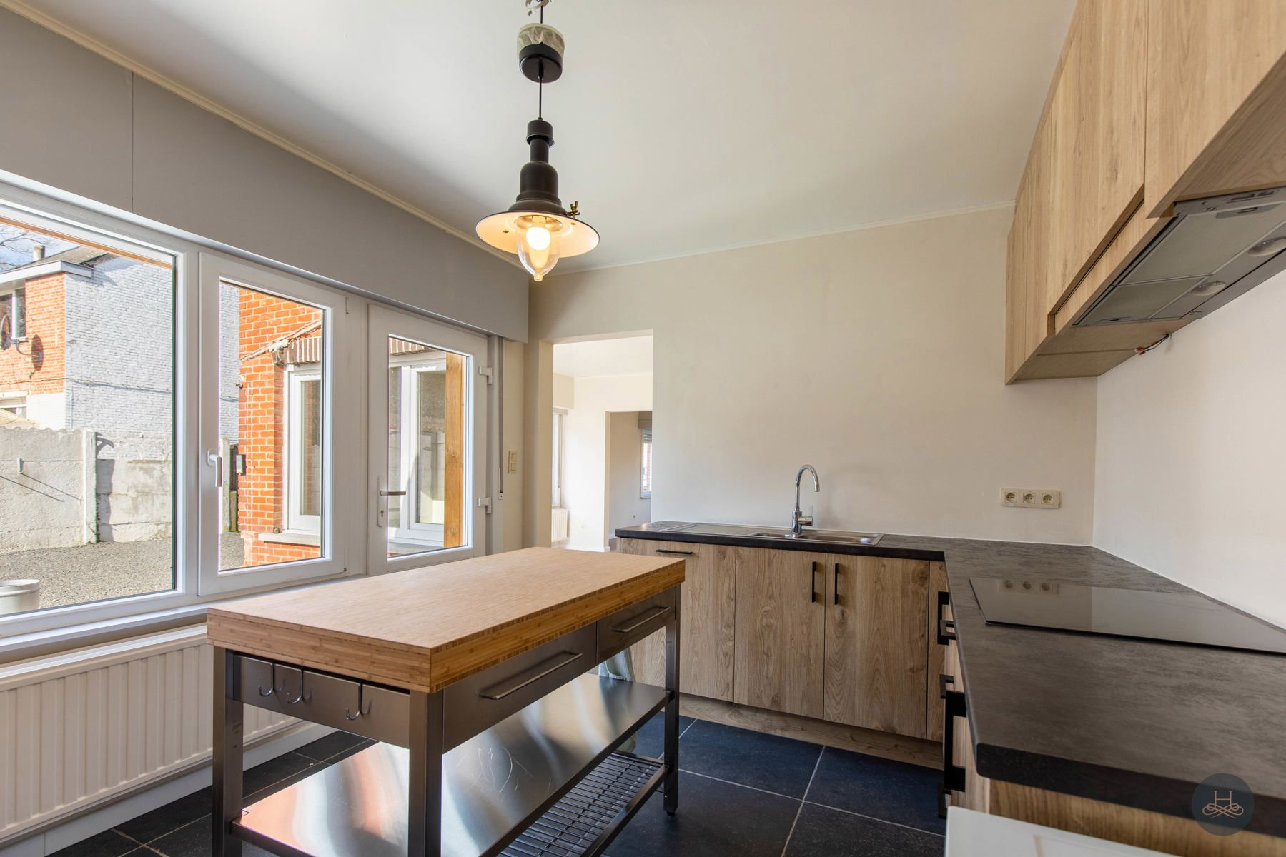 Gerenoveerde woning met 3 slaapkamers foto 10