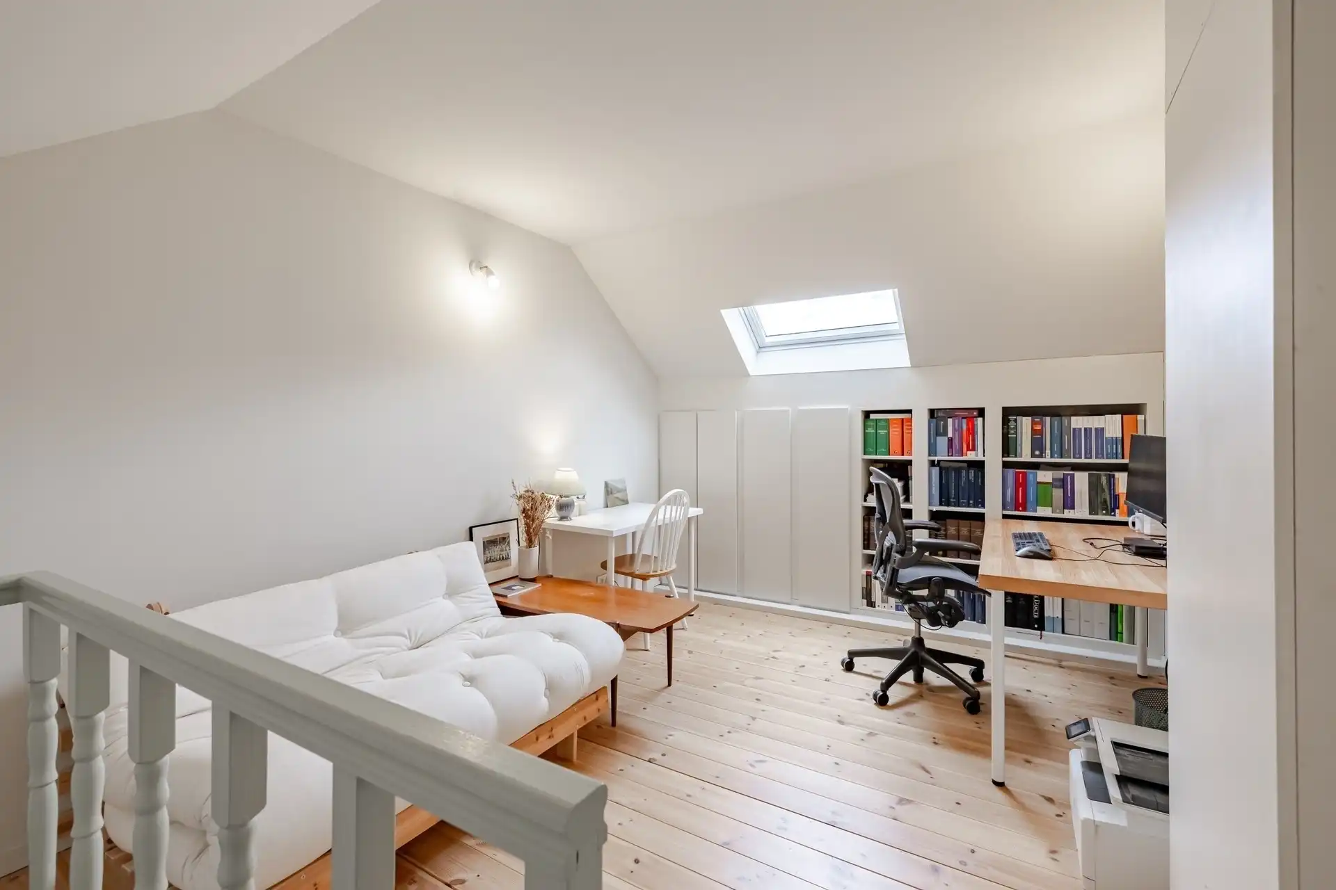 Fijne instapklare rijwoning in centrum Wetteren foto 21