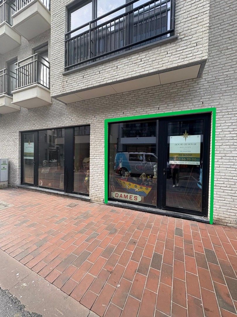 Nieuwbouw handelspanden op topligging in Blankenberge foto {{pictureIndex}}