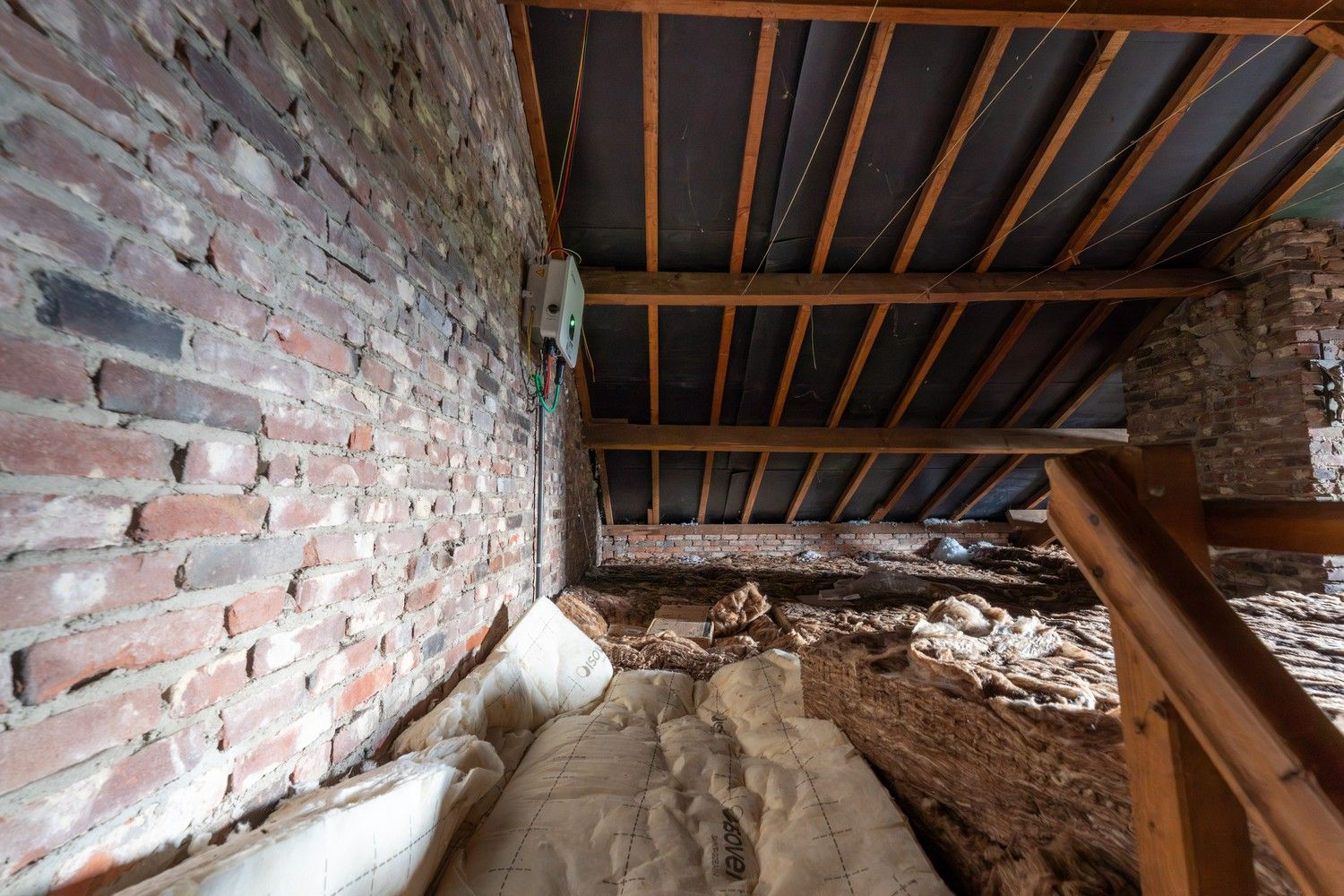 Charmante gerenoveerde woning met aanpalende schuur en 3 aparte bijgebouwen op 28a49 in Achel foto 31