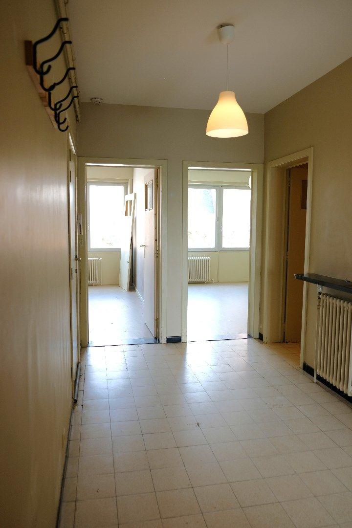 Centraal gelegen appartement met 2 slaapkamers foto 3