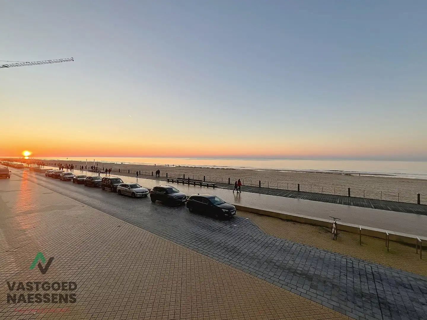 SCHITTEREND GERENOVEERD 3 SLPK APP MET ZEEZICHT foto 2