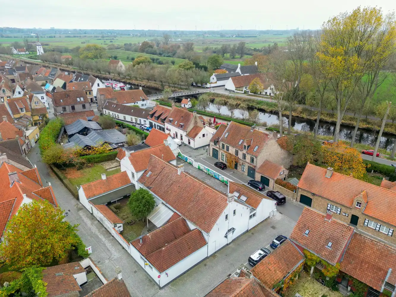 Oude schoolsite met veel potentieel foto 3