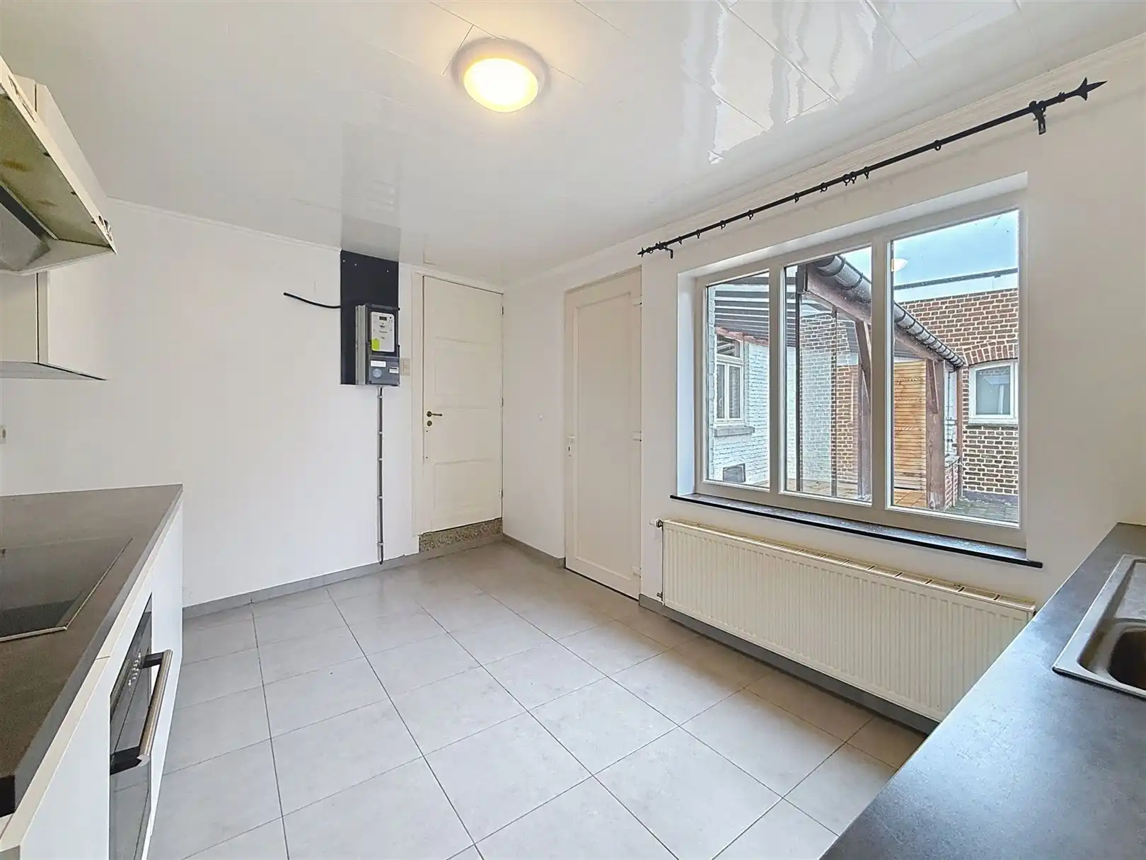 Ruime woning met 4 slpks en verhuurde studio + tuin foto 13