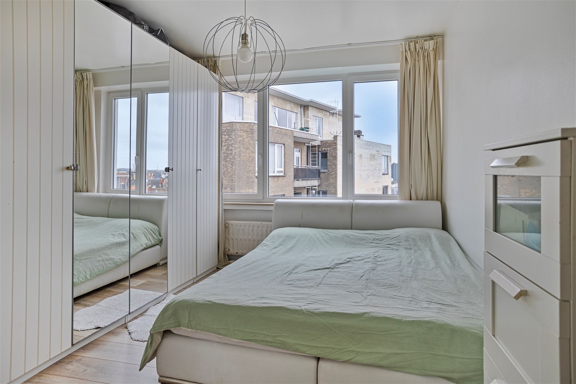 Appartement met 3 slaapkamers en terras op een centrale locatie foto 12